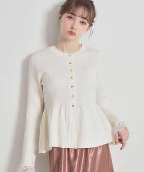 【クチュール ブローチ/Couture Brooch】の【大人かわいい・洗える】ペプラムニットカーディガン 人気、トレンドファッション・服の通販 founy(ファニー) ファッション Fashion レディースファッション Fashion for Women トップス・カットソー Cut & Sew Tops ニット Knit Tops & Sweaters カーディガン・羽織り Layered Style Cardigans 2026年 2026 インナー Innerwear カーディガン Cardigan, Knitwear スマート Smart, Elegant ペプラム Peplum, Flared Hem レース Lace, Lace Fabric 洗える Machine Washable |ID:prp329100004900314