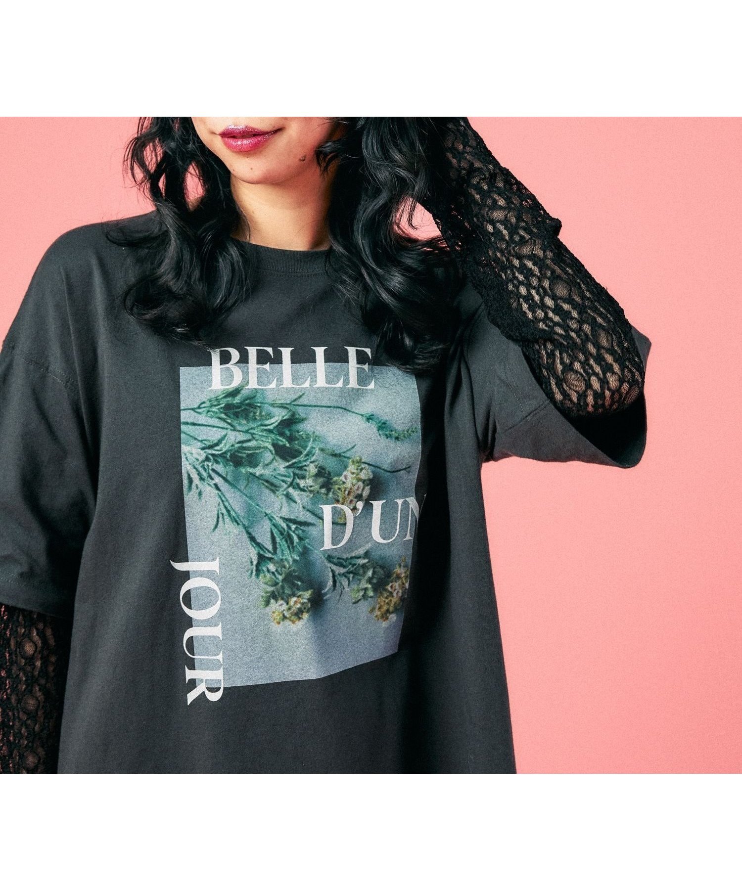 【レプシィム ローリーズファーム/LEPSIM LOWRYS FARM】の袖レースレイヤード長袖T インテリア・キッズ・メンズ・レディースファッション・服の通販 founy(ファニー) 　ファッション　Fashion　レディースファッション　Fashion for Women　トップス・カットソー　Cut & Sew Tops　おすすめ　Recommended / Our Picks　インナー　Innerwear　ジャケット　Jacket, Outerwear　デニム　Denim, Jeans Material　トレンド　Trend, Trending Now　ドッキング　Docking, Mixed Material　プリント　Print, Printed Pattern　レース　Lace, Lace Fabric　夏　Summer　春　Spring　長袖　Long Sleeve, Full Sleeve　チャコールグレー19|ID: prp329100004900318 ipo3291000000036665083