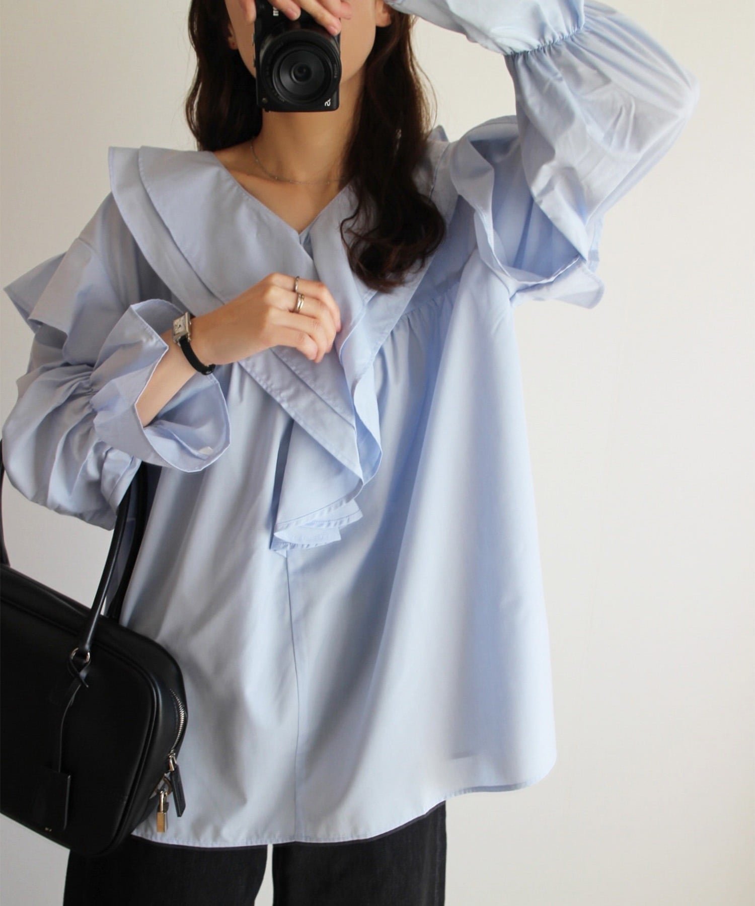 【ラナン/Ranan】のRanan/ビッグカラーフリルブラウス インテリア・キッズ・メンズ・レディースファッション・服の通販 founy(ファニー) ファッション Fashion レディースファッション Fashion for Women トップス・カットソー Cut & Sew Tops シャツ・ブラウス・オフィスカジュアル Elegant Blouses & Button-Ups オケージョン Occasion Wear ギャザー Gathered, Ruffled 今季 This Season, Current Season スラックス Slacks, Dress Pants スリーブ Sleeve, Long Sleeve / Short Sleeve スーツ Suit, Formalwear セットアップ Set-Up, Coordinated Outfit デコルテ Décolleté, Neckline デニム Denim, Jeans Material トレンド Trend, Trending Now フェミニン Feminine, Girly フリル Frill, Ruffle ポケット Pocket, Pocket Detail ワイド Wide, Wide Fit セレモニー Ceremony BU|ID: prp329100004900326 ipo3291000000036665258