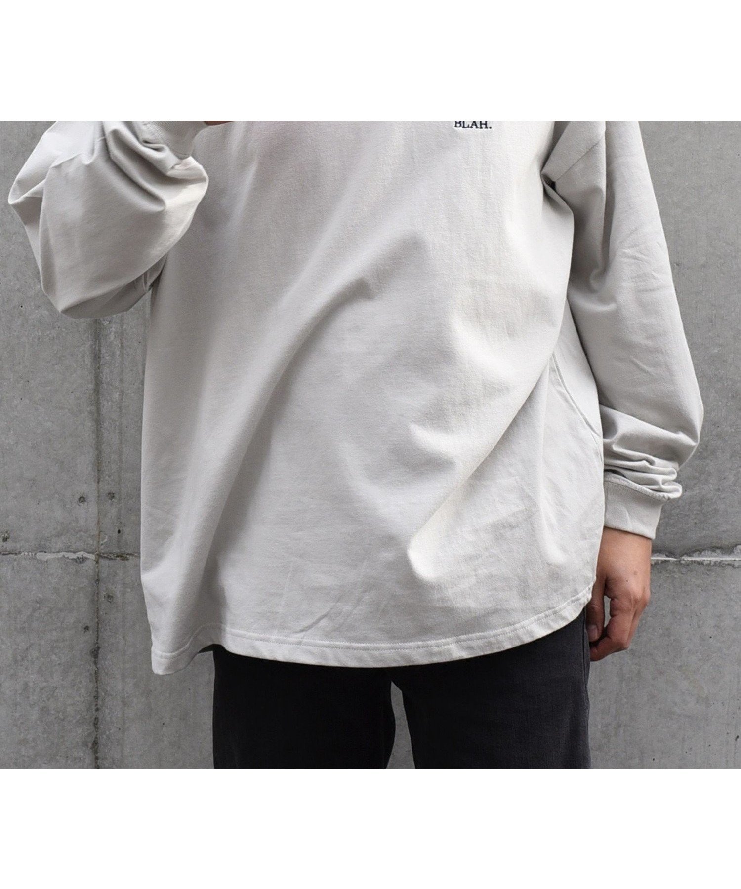 【シップス フォー ウィメン/SHIPS】の【WEB限定】SHIPS any BLAH BLAH BLAH.ワンポイント 刺繍 ルーズ Tシャツ (ロンT) インテリア・キッズ・メンズ・レディースファッション・服の通販 founy(ファニー) 　ファッション　Fashion　レディースファッション　Fashion for Women　トップス・カットソー　Cut & Sew Tops　シャツ・ブラウス・オフィスカジュアル　Elegant Blouses & Button-Ups　ロングTシャツ・Tシャツ　Longline T-Shirts & Tees　春　Spring　秋　Autumn　ドロップ　Drop Shoulder, Dropped Style　ルーズ　Loose, Oversized　ワンポイント　One Point, Statement Accent　おすすめ　Recommended / Our Picks　ライトグレー|ID: prp329100004900385 ipo3291000000036666267