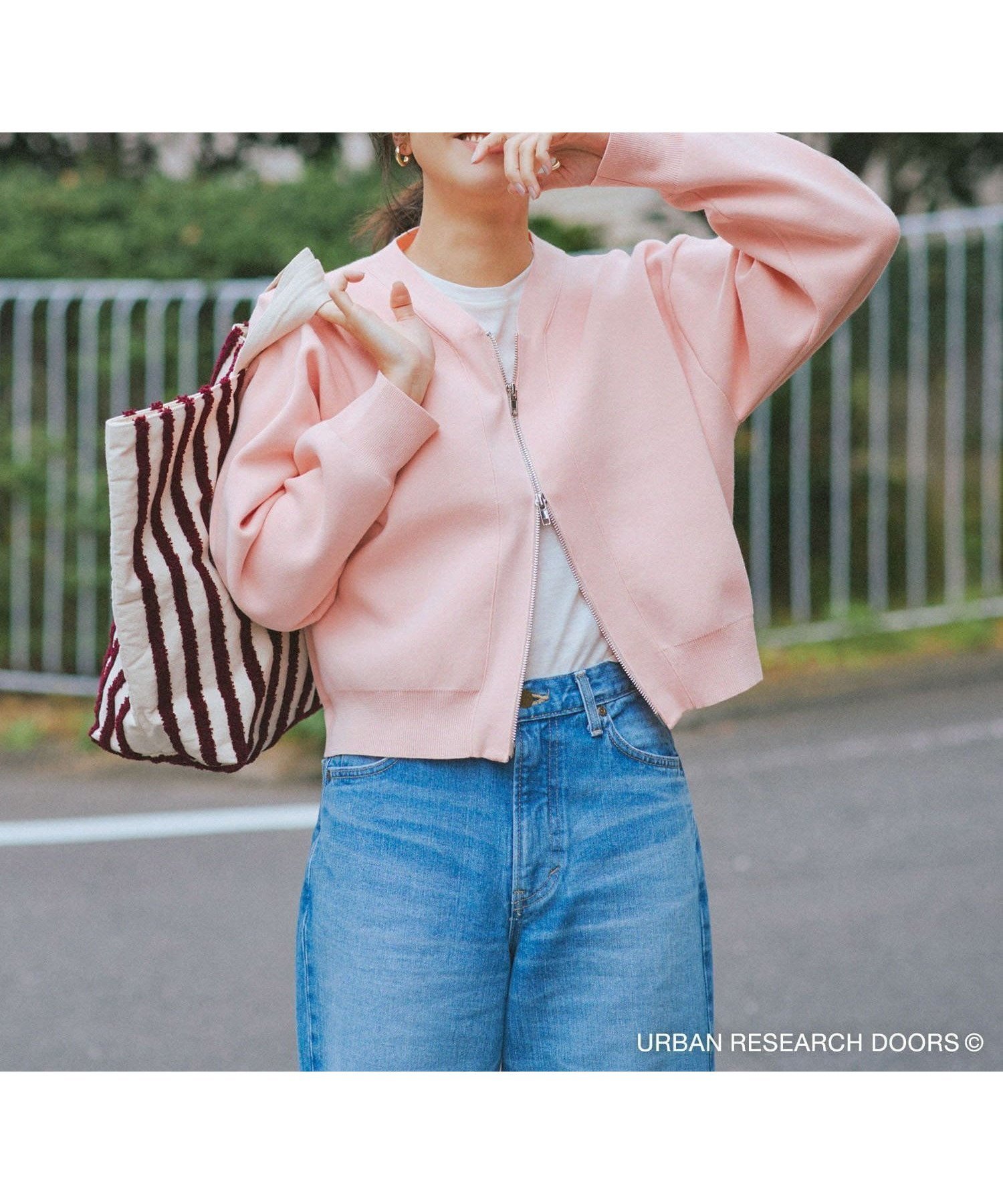 【アーバンリサーチ ドアーズ/URBAN RESEARCH DOORS】の『仁村紗和さん着用』『UR TECH Renew Knit』VネックZIPカーディガン インテリア・キッズ・メンズ・レディースファッション・服の通販 founy(ファニー) 　ファッション　Fashion　レディースファッション　Fashion for Women　トップス・カットソー　Cut & Sew Tops　ニット　Knit Tops & Sweaters　カーディガン・羽織り　Layered Style Cardigans　Vネックトップス　V-Neck Tops / V-Cut Neckline Shirts　インナー　Innerwear　春　Spring　カーディガン　Cardigan, Knitwear　定番　Standard, Basic Item　フィット　Fit, Slim Fit　フロント　Front, Front Design　S/S・春夏　SS, Spring/Summer, Warm Season　夏　Summer　2026年　2026　ピンク|ID: prp329100004900400 ipo3291000000036666486