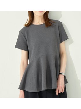 【コカ/COCA】のエンボス裾フリル半袖プルオーバー 人気、トレンドファッション・服の通販 founy(ファニー) ファッション Fashion レディースファッション Fashion for Women トップス・カットソー Cut & Sew Tops カジュアルプルオーバー・ニットトップス Pullovers & Knit Tops / Casual Pullovers 春 Spring ストレッチ Stretch, Stretchy Fabric チュニック Tunic, Long Top デニム Denim, Jeans Material バランス Balance, Style Balance フェミニン Feminine, Girly フリル Frill, Ruffle ボトム Bottoms, Lower Wear ポケット Pocket, Pocket Detail 半袖 Short Sleeve, Half Sleeve おすすめ Recommended / Our Picks 夏 Summer エレガント 上品 Elegant ビジネス 仕事 通勤 Business / Work / Commuting 2026年 2026 |ID:prp329100004900544