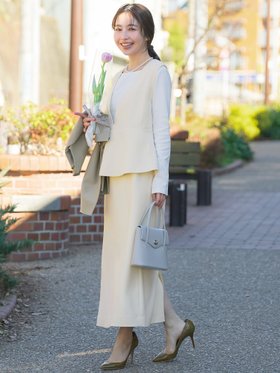 【コカ/COCA】のドッキングワンピース 人気、トレンドファッション・服の通販 founy(ファニー) ファッション Fashion レディースファッション Fashion for Women ワンピース Dresses ウォッシャブル Machine Washable 春 Spring カーディガン Cardigan, Knitwear シンプル Simple, Minimal ジャケット Jacket, Outerwear スニーカー Sneakers, Trainers ドッキング Docking, Mixed Material フォーマル Formal, Dressy フレア Flare, Flared ポケット Pocket, Pocket Detail 無地 Plain, Solid Color ロング Long, Long-Length S/S・春夏 SS, Spring/Summer, Warm Season おすすめ Recommended / Our Picks 夏 Summer セレモニー Ceremony ビジネス 仕事 通勤 Business / Work / Commuting 2026年 2026 |ID:prp329100004900612