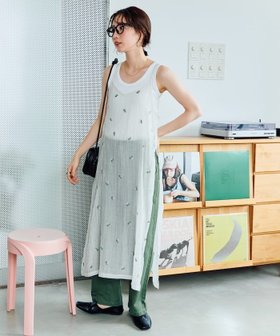 【フリークスストア/FREAK'S STORE】の限定展開 シアー小花柄刺繍キャミワンピース 人気、トレンドファッション・服の通販 founy(ファニー) ファッション Fashion レディースファッション Fashion for Women ワンピース Dresses キャミソールワンピース Camisole Dresses 2026年 2026 キャミソール Camisole, Spaghetti Strap Top キャミワンピース Cami Dress, Slip Dress シアー Sheer, See-Through スリット Slit, Slit Detail 夏 Summer S/S・春夏 SS, Spring/Summer, Warm Season |ID:prp329100004900878