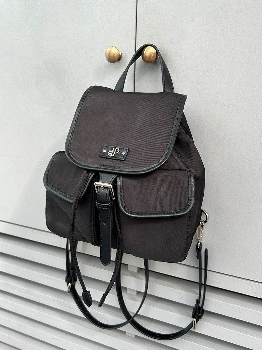 【リリーブラウン/Lily Brown】の2wayバックパック インテリア・キッズ・メンズ・レディースファッション・服の通販 founy(ファニー) 　ファッション　Fashion　レディースファッション　Fashion for Women　バッグ　Bags　アウトドア　Outdoor Clothing　スマート　Smart, Elegant　フェイクレザー　Faux Leather, PU Leather　フラップ　Flap, Flap Pocket　フロント　Front, Front Design　ポケット　Pocket, Pocket Detail　マグネット　Magnet, Magnetic Closure　旅行　Travel　BLK[009]|ID: prp329100004901099 ipo3291000000036674080