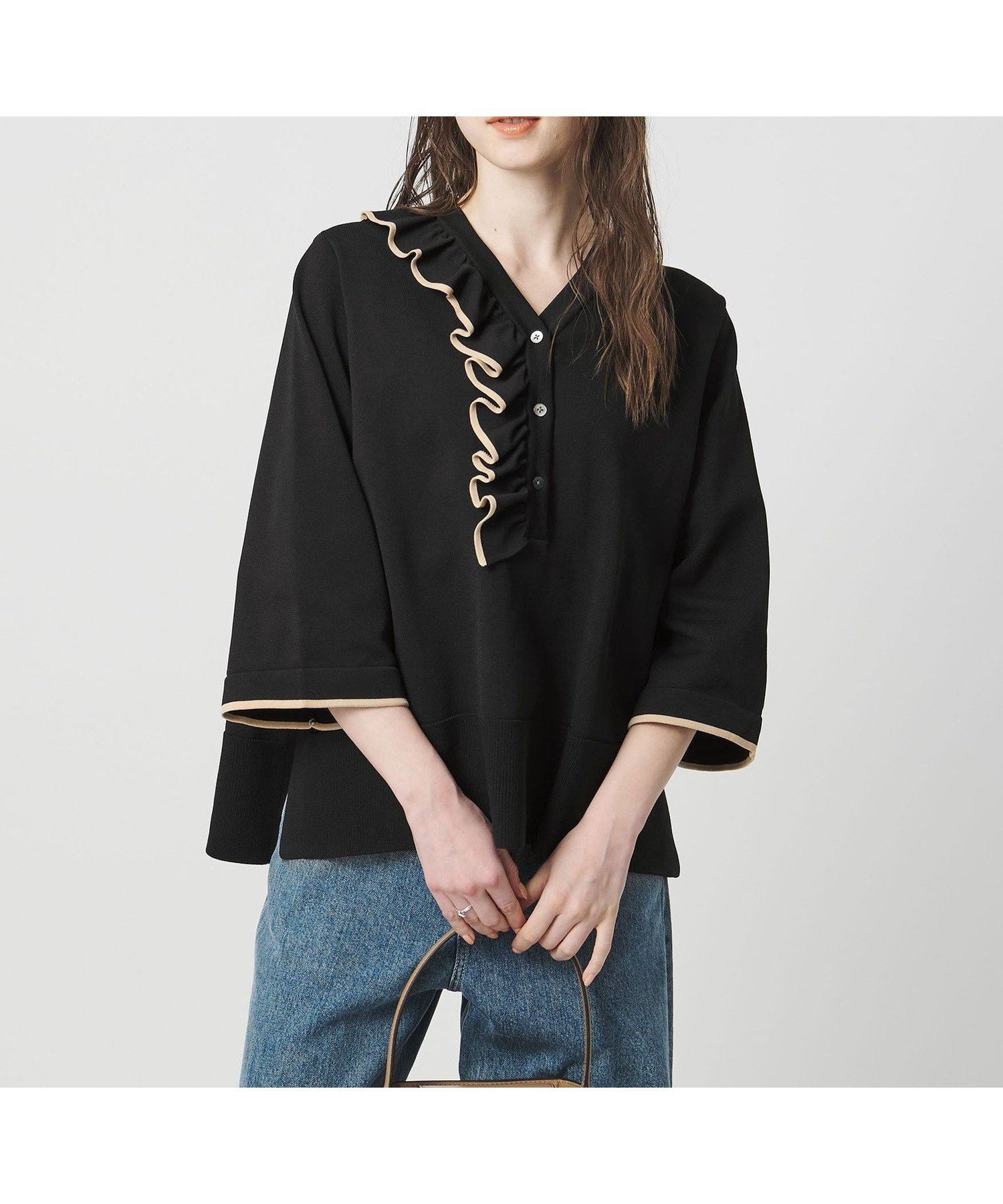 【ユナイテッドアローズ/UNITED ARROWS】のミニマル Vネックフリル プルオーバー インテリア・キッズ・メンズ・レディースファッション・服の通販 founy(ファニー) 　ファッション　Fashion　レディースファッション　Fashion for Women　トップス・カットソー　Cut & Sew Tops　カジュアルプルオーバー・ニットトップス　Pullovers & Knit Tops / Casual Pullovers　Vネックトップス　V-Neck Tops / V-Cut Neckline Shirts　アシンメトリー　Asymmetrical Style　スリット　Slit, Slit Detail　タイトスカート　Pencil Skirt, Tight Skirt　デニム　Denim, Jeans Material　バランス　Balance, Style Balance　フリル　Frill, Ruffle　マニッシュ　Mannish, Boyish　ワイド　Wide, Wide Fit　エレガント 上品　Elegant　BLACK|ID: prp329100004903965 ipo3291000000036705617