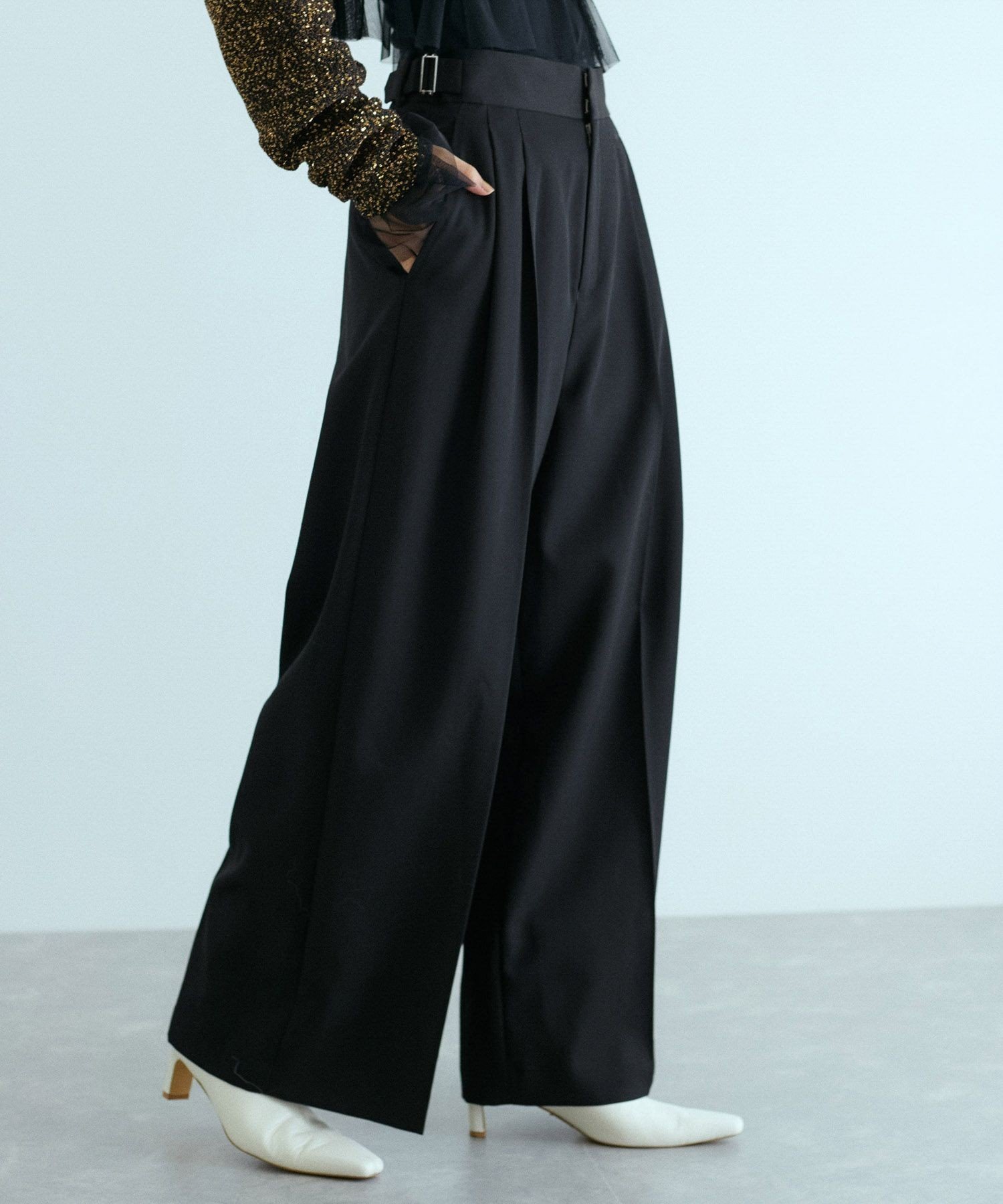 【アダム エ ロペ/ADAM ET ROPE'】の【防シワ】・【消臭】・【洗える】ウールギャバ2タックワイドスラックス 人気、トレンドファッション・服の通販 founy(ファニー) 　ファッション　Fashion　レディースファッション　Fashion for Women　洗える　Machine Washable　シンプル　Simple, Minimal　ジャケット　Jacket, Outerwear　ストレート　Straight, Straight Cut　スラックス　Slacks, Dress Pants　ドレープ　Drape, Draping Fabric　定番　Standard, Basic Item　パターン　Pattern, Design Print　フォーマル　Formal, Dressy　フロント　Front, Front Design　ベーシック　Basic, Essential　ポケット　Pocket, Pocket Detail　A/W・秋冬　Autumn/Winter　2025年　2025　2025-2026秋冬・A/W　Autumn/Winter 2025–26 AW25–26　 other-1|ID: prp329100004911816 ipo3291000000036807822