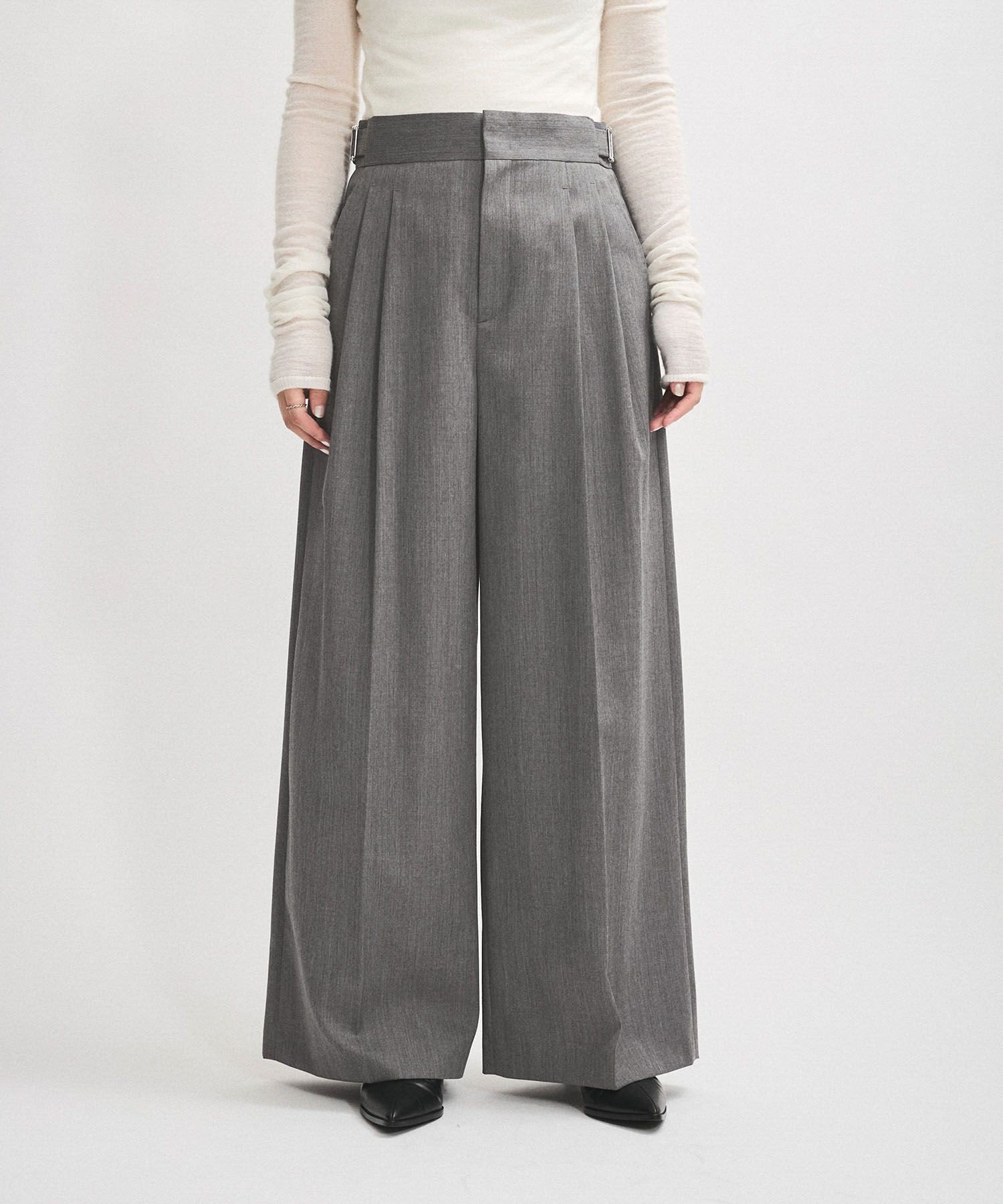 【アダム エ ロペ/ADAM ET ROPE'】の【防シワ】・【消臭】・【洗える】ウールギャバ2タックワイドスラックス インテリア・キッズ・メンズ・レディースファッション・服の通販 founy(ファニー) 　ファッション　Fashion　レディースファッション　Fashion for Women　洗える　Machine Washable　シンプル　Simple, Minimal　ジャケット　Jacket, Outerwear　ストレート　Straight, Straight Cut　スラックス　Slacks, Dress Pants　ドレープ　Drape, Draping Fabric　定番　Standard, Basic Item　パターン　Pattern, Design Print　フォーマル　Formal, Dressy　フロント　Front, Front Design　ベーシック　Basic, Essential　ポケット　Pocket, Pocket Detail　A/W・秋冬　Autumn/Winter　2025年　2025　2025-2026秋冬・A/W　Autumn/Winter 2025–26 AW25–26　チャコール(06)|ID: prp329100004911816 ipo3291000000036807834