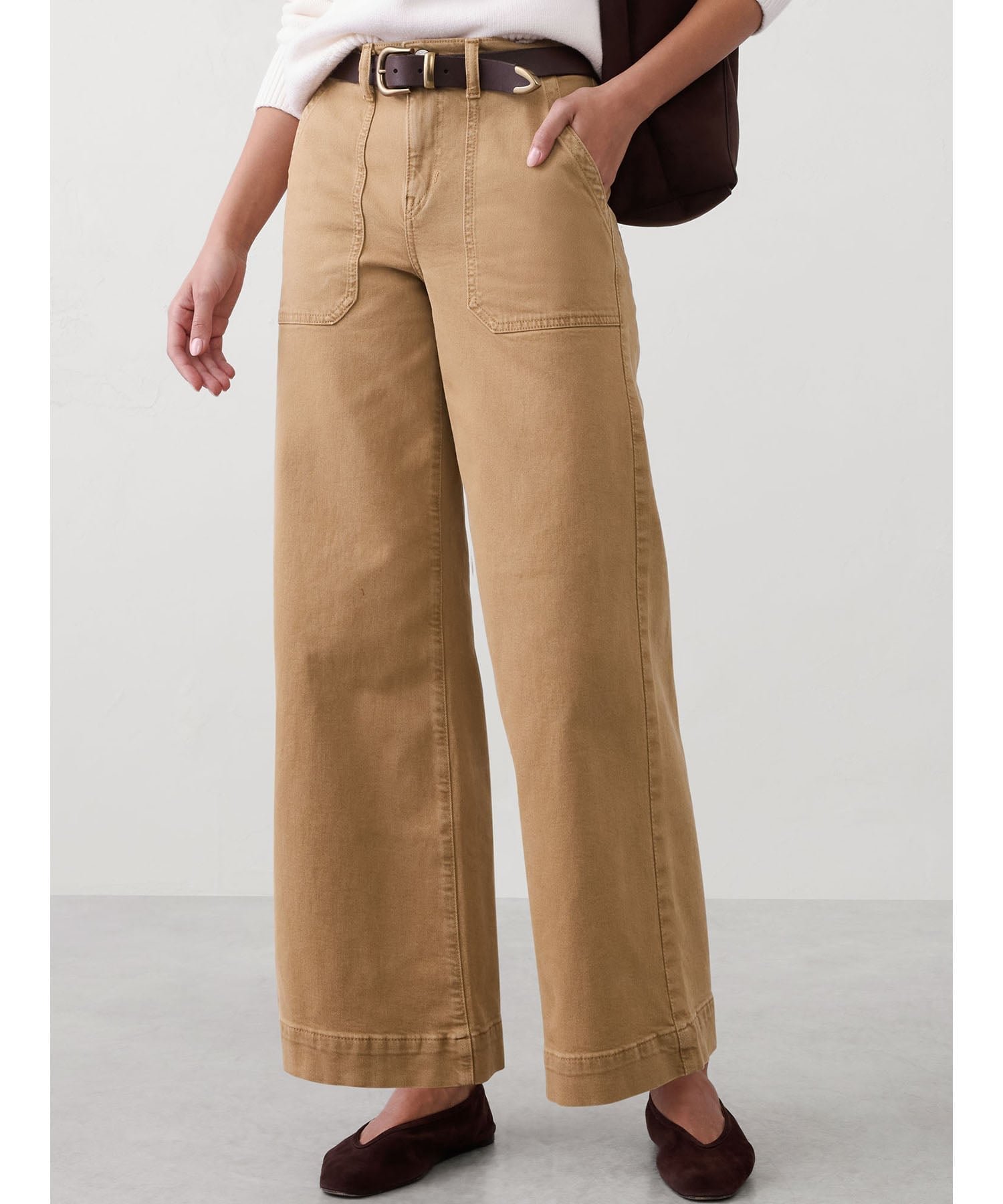 【バナナリパブリック ファクトリーストア/BANANA REPUBLIC FACTORY STORE】のBANANA REPUBLIC FACTORY STORE ワイドレッグ ハイライズ ユーティリティ ジーンズ インテリア・キッズ・メンズ・レディースファッション・服の通販 founy(ファニー) 　ファッション　Fashion　レディースファッション　Fashion for Women　コンパクト　Compact, Small Size　ジーンズ　Jeans, Denim Pants　ハイライズ　High Rise, High Waist　フォルム　Silhouette, Form　ポケット　Pocket, Pocket Detail　ロング　Long, Long-Length　ワイド　Wide, Wide Fit　HONEY_BROWN|ID: prp329100004911834 ipo3291000000036807984