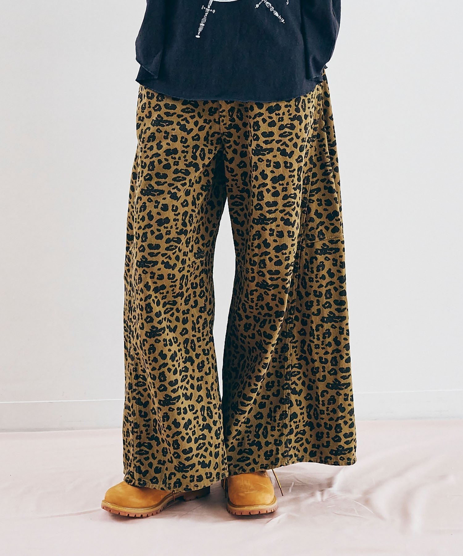 【アールエヌエー/RNA】のR4435 ダイナミックバギー インテリア・キッズ・メンズ・レディースファッション・服の通販 founy(ファニー) ファッション Fashion レディースファッション Fashion for Women おすすめ Recommended / Our Picks コンパクト Compact, Small Size デニム Denim, Jeans Material ボトム Bottoms, Lower Wear リアル Real, Realistic リメイク Remake, Reconstructed レオパード|ID: prp329100004912102 ipo3291000000036810082