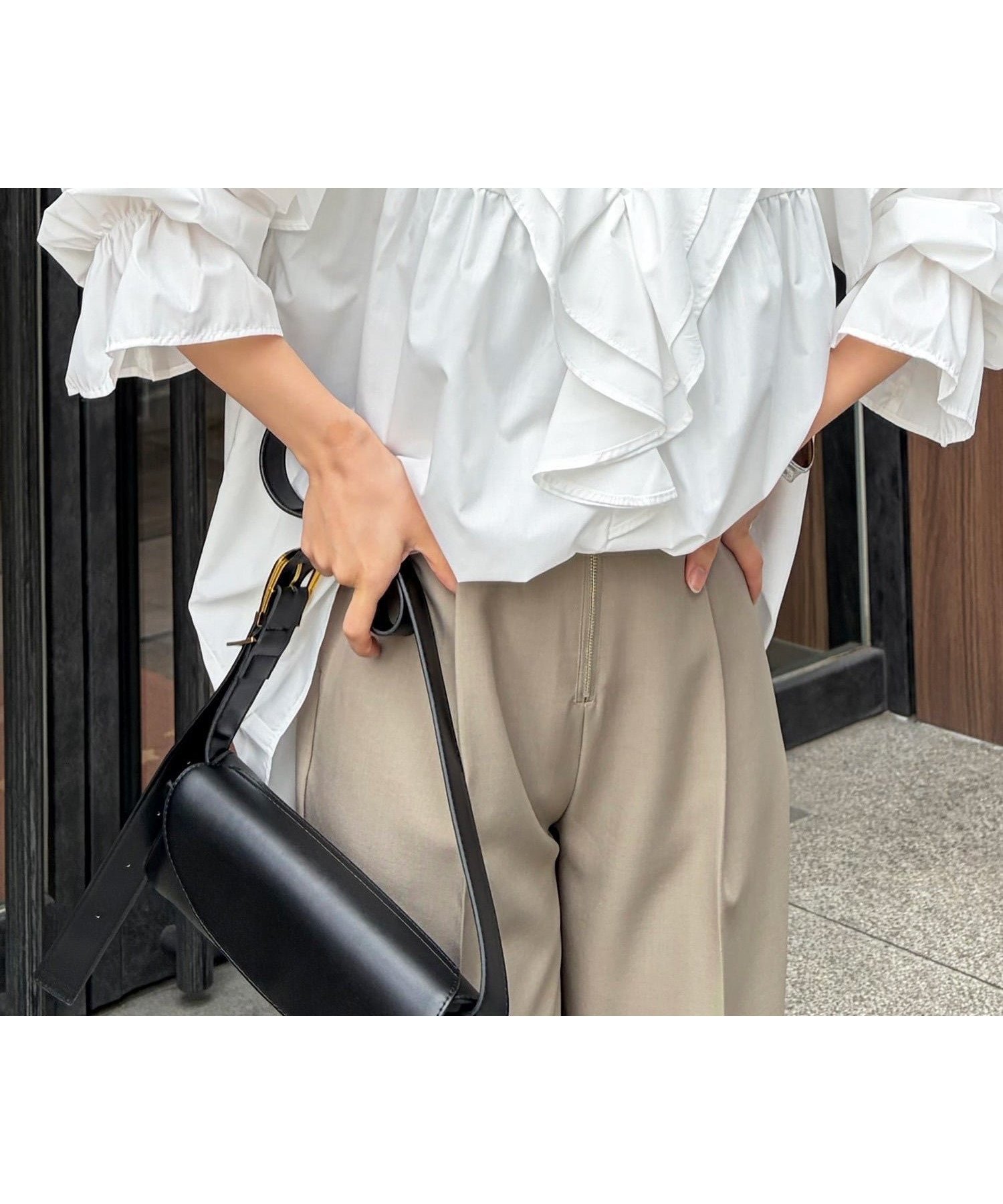 【ラナン/Ranan】のRanan/ビッグカラーフリルブラウス インテリア・キッズ・メンズ・レディースファッション・服の通販 founy(ファニー) ファッション Fashion レディースファッション Fashion for Women トップス・カットソー Cut & Sew Tops シャツ・ブラウス・オフィスカジュアル Elegant Blouses & Button-Ups オケージョン Occasion Wear ギャザー Gathered, Ruffled 今季 This Season, Current Season ストライプ Stripe, Striped Pattern スラックス Slacks, Dress Pants スリーブ Sleeve, Long Sleeve / Short Sleeve スーツ Suit, Formalwear セットアップ Set-Up, Coordinated Outfit デコルテ Décolleté, Neckline デニム Denim, Jeans Material トレンド Trend, Trending Now フェミニン Feminine, Girly フリル Frill, Ruffle ポケット Pocket, Pocket Detail ワイド Wide, Wide Fit 再入荷 Restock / Back in Stock おすすめ Recommended / Our Picks セレモニー Ceremony OW|ID: prp329100004912119 ipo3291000000036810252