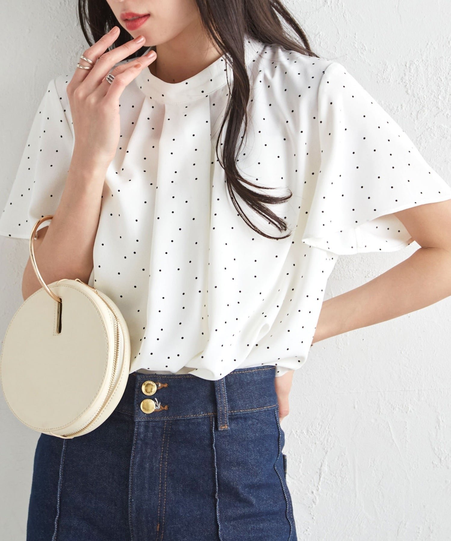 【ラナン/Ranan】のRanan/ UVカット/抗菌防臭 タックデザインフリルブラウス インテリア・キッズ・メンズ・レディースファッション・服の通販 founy(ファニー) ファッション Fashion レディースファッション Fashion for Women トップス・カットソー Cut & Sew Tops シャツ・ブラウス・オフィスカジュアル Elegant Blouses & Button-Ups カーディガン Cardigan, Knitwear 抗菌 Antibacterial, Bacteria-Resistant ジャケット Jacket, Outerwear ストレッチ Stretch, Stretchy Fabric スラックス Slacks, Dress Pants デニム Denim, Jeans Material ドット Polka Dot, Dot Pattern ハイネック High Neck, Mock Neck フェミニン Feminine, Girly フリル Frill, Ruffle マーメイド Mermaid, Fishtail Silhouette ロング Long, Long-Length 再入荷 Restock / Back in Stock おすすめ Recommended / Our Picks 夏 Summer 2026年 2026 ホワイトドット|ID: prp329100004912180 ipo3291000000036810859