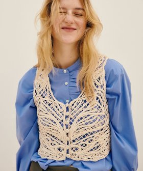 【アダム エ ロペ/ADAM ET ROPE'】のコードレースタンクジレ 人気、トレンドファッション・服の通販 founy(ファニー) ファッション Fashion レディースファッション Fashion for Women アウター Coat / Outerwear Collection トップス・カットソー Cut & Sew Tops ベスト&ジレ / 重ね着スタイル Vests & Gilets 春 Spring キャミソール Camisole, Spaghetti Strap Top ショート Short, Short Length ジャケット Jacket, Outerwear スタイリッシュ Stylish, Fashionable センター Center, Center Line バランス Balance, Style Balance フロント Front, Front Design ポケット Pocket, Pocket Detail レース Lace, Lace Fabric 2026年 2026 |ID:prp329100004912790