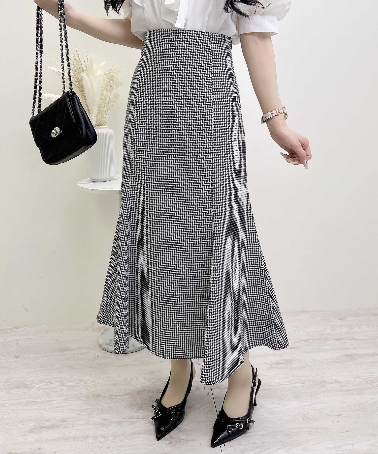 【イング/INGNI】の【WEB限定】BackレースUPマーメイドスカート インテリア・キッズ・メンズ・レディースファッション・服の通販 founy(ファニー) ファッション Fashion レディースファッション Fashion for Women スカート Skirts シンプル Simple, Minimal チェック Check, Plaid, Tartan ドット Polka Dot, Dot Pattern フィット Fit, Slim Fit マーメイド Mermaid, Fishtail Silhouette レース Lace, Lace Fabric ロング Long, Long-Length 無地 Plain, Solid Color チドリ|ID: prp329100004912826 ipo3291000000036817388