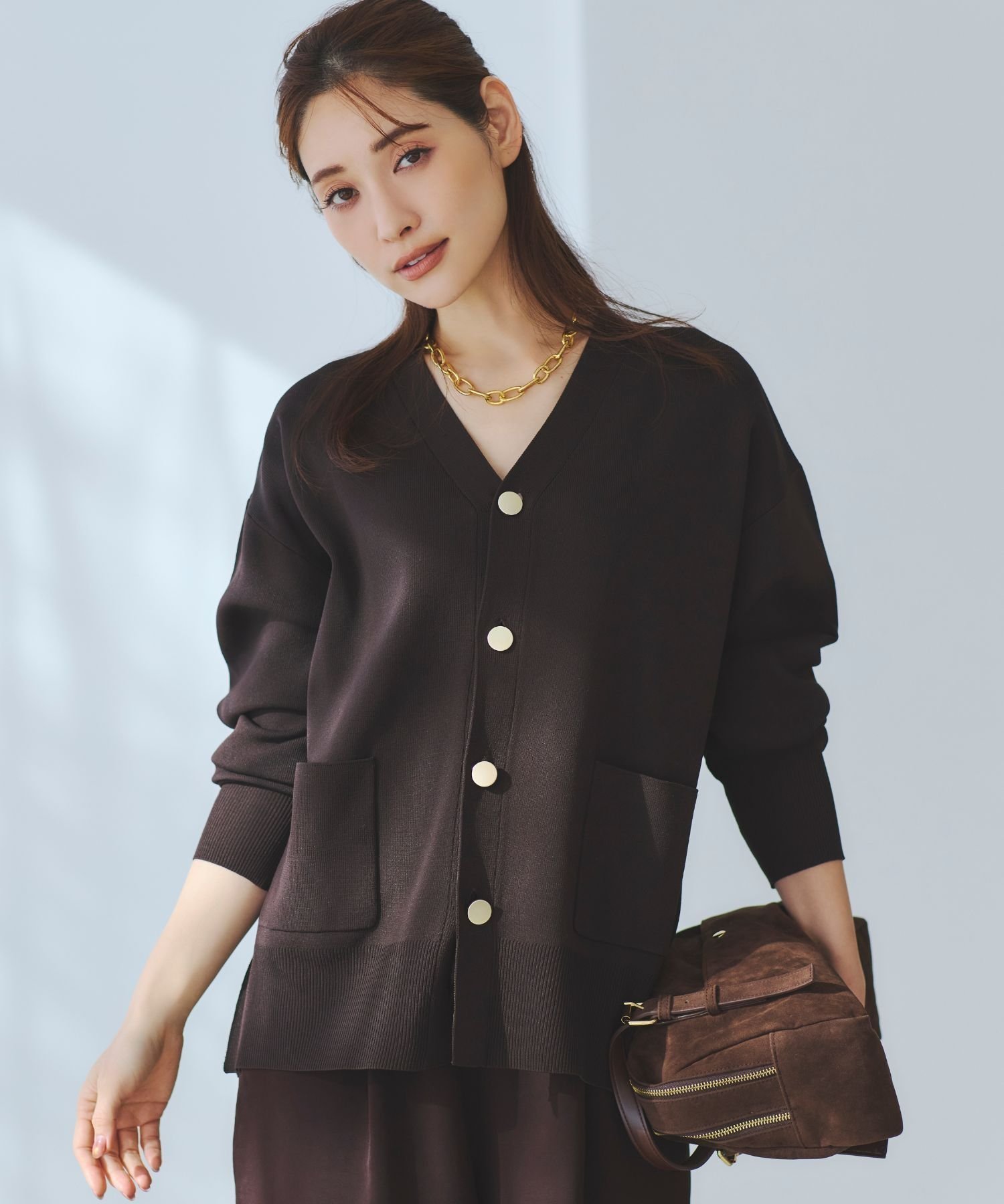 【エルーラ/Elura】のWEB限定カラー 【ランキング獲得!】もっちり立体オーバーカーディガン/327462 インテリア・キッズ・メンズ・レディースファッション・服の通販 founy(ファニー) 　ファッション　Fashion　レディースファッション　Fashion for Women　トップス・カットソー　Cut & Sew Tops　カーディガン・羽織り　Layered Style Cardigans　秋　Autumn　カットソー　Cut and Sewn Top　カーディガン　Cardigan, Knitwear　タイトスカート　Pencil Skirt, Tight Skirt　チェック　Check, Plaid, Tartan　デニム　Denim, Jeans Material　人気　Popular, Best Seller　バランス　Balance, Style Balance　フェミニン　Feminine, Girly　フレア　Flare, Flared　ボトム　Bottoms, Lower Wear　羽織　Haori, Light Jacket　リラックス　Relax, Relaxed Fit　ワイド　Wide, Wide Fit　A/W・秋冬　Autumn/Winter　エレガント 上品　Elegant　ダークブラウン|ID: prp329100004912926 ipo3291000000036818415