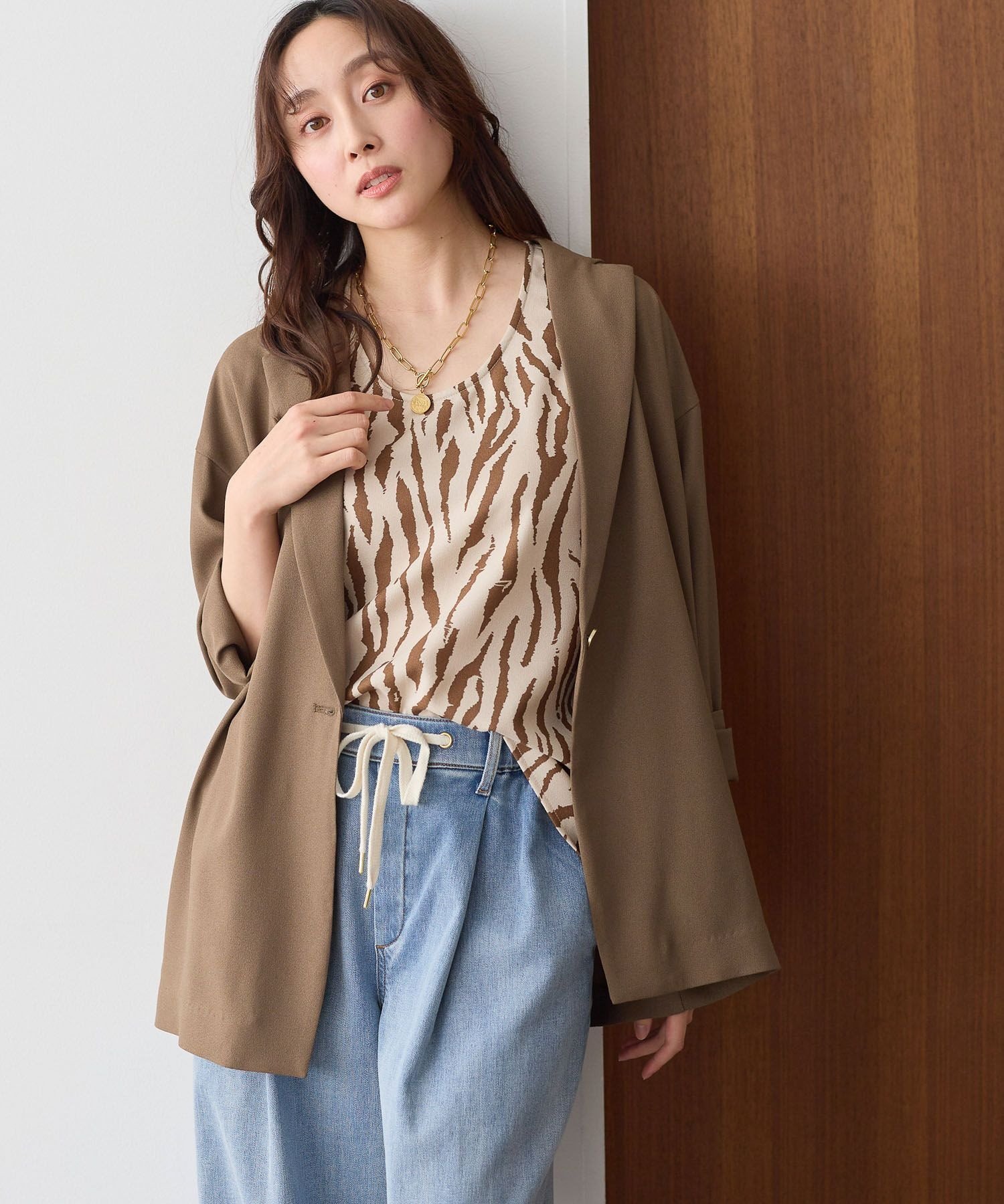 【エルーラ/Elura】の【UVカット・接触冷感・防シワ機能付き】サラサラリラクシージャケット/656801 人気、トレンドファッション・服の通販 founy(ファニー) 　ファッション　Fashion　レディースファッション　Fashion for Women　アウター　Coat / Outerwear Collection　レディースジャケット・軽アウター　Jackets　春　Spring　ジャケット　Jacket, Outerwear　デニム　Denim, Jeans Material　夏　Summer　エレガント 上品　Elegant　ビジネス 仕事 通勤　Business / Work / Commuting　 other-1|ID: prp329100004912997 ipo3291000000036819036