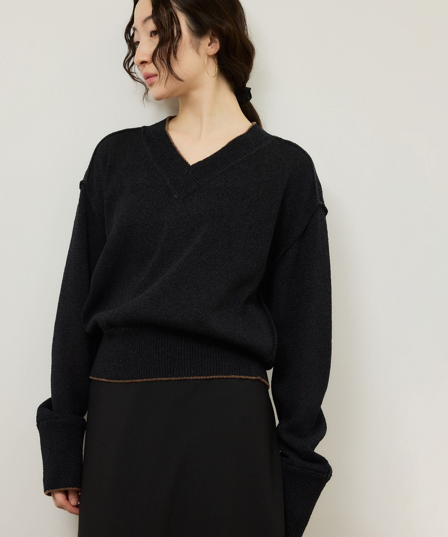 【アダム エ ロペ/ADAM ET ROPE'】のペーパーヤーンプルオーバー インテリア・キッズ・メンズ・レディースファッション・服の通販 founy(ファニー) ファッション Fashion レディースファッション Fashion for Women トップス・カットソー Cut & Sew Tops カジュアルプルオーバー・ニットトップス Pullovers & Knit Tops / Casual Pullovers インナー Innerwear 春 Spring コンパクト Compact, Small Size 吸水 Absorbent, Quick-Dry シンプル Simple, Minimal スリット Slit, Slit Detail デコルテ Décolleté, Neckline ボトム Bottoms, Lower Wear モダン Modern, Contemporary ワイド Wide, Wide Fit S/S・春夏 SS, Spring/Summer, Warm Season おすすめ Recommended / Our Picks 夏 Summer 2026年 2026 ブラック(01)|ID: prp329100004913164 ipo3291000000036820267