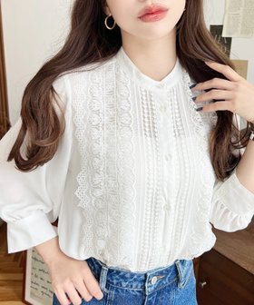 【モーメントプラス/moment+ / MEN】のシフォンジョーゼットスタンドカラーフロントレースシャツ 人気、トレンドファッション・服の通販 founy(ファニー) ファッション Fashion メンズファッション Fashion for Men シフォン Chiffon, Lightweight Fabric シンプル Simple, Minimal ジョーゼット Georgette, Semi-Sheer Fabric スタンド Stand Collar, Upright Stand とろみ Fluid, Flowy Fabric デニム Denim, Jeans Material トレンド Trend, Trending Now フロント Front, Front Design ベーシック Basic, Essential マーメイド Mermaid, Fishtail Silhouette レース Lace, Lace Fabric 再入荷 Restock / Back in Stock プチプライス・低価格 Affordable / Budget Price エレガント 上品 Elegant |ID:prp329100004915205