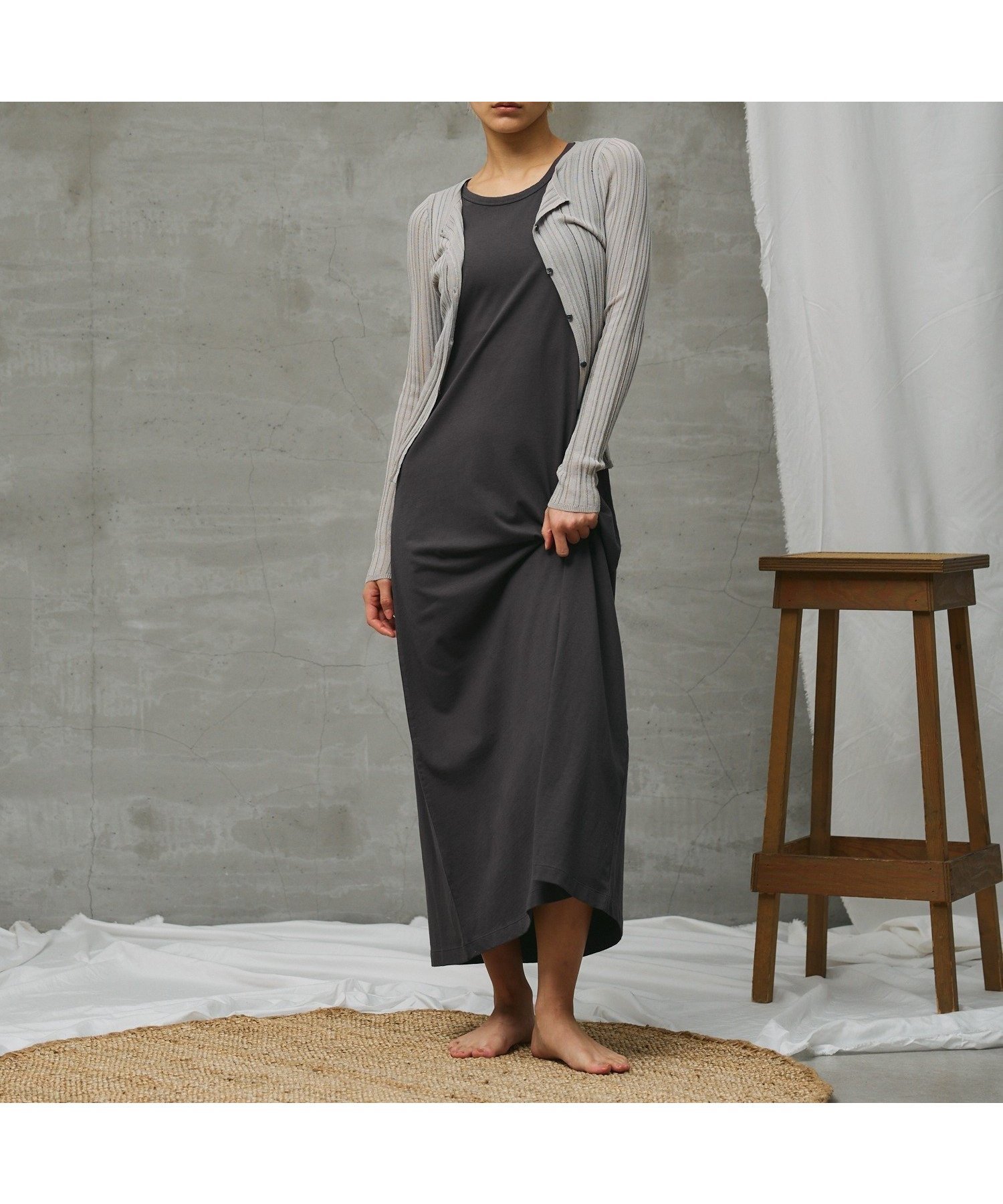 【コロニートゥーワンスリーナイン/COLONY 2139】の【paradigm】サイロ天竺タンクトップドレス インテリア・キッズ・メンズ・レディースファッション・服の通販 founy(ファニー) ファッション Fashion レディースファッション Fashion for Women ワンピース Dresses フォーマル・パーティードレス・結婚式用ドレス Elegant & Casual Dresses カーディガン Cardigan, Knitwear シンプル Simple, Minimal タンク Tank Top, Sleeveless Top ドレス Dress, One-Piece リラックス Relax, Relaxed Fit ロング Long, Long-Length 再入荷 Restock / Back in Stock おすすめ Recommended / Our Picks チャコールグレー|ID: prp329100004915388 ipo3291000000036842475