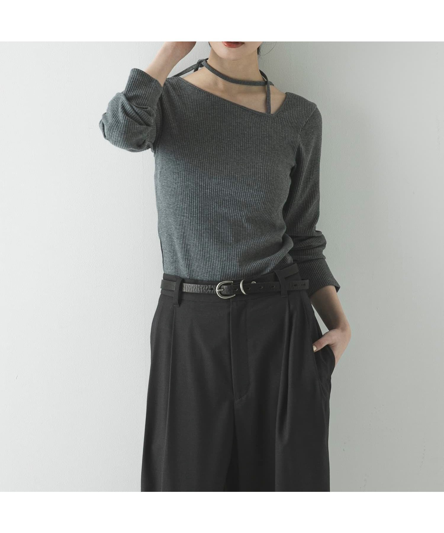 【アーバンリサーチ/URBAN RESEARCH】のカットアウトリボントップス インテリア・キッズ・メンズ・レディースファッション・服の通販 founy(ファニー) ファッション Fashion レディースファッション Fashion for Women トップス・カットソー Cut & Sew Tops アシンメトリー Asymmetrical Style インナー Innerwear カッティング Cutting Detail ジャケット Jacket, Outerwear ダウン Down, Puffer デコルテ Décolleté, Neckline デニム Denim, Jeans Material バランス Balance, Style Balance フィット Fit, Slim Fit リボン Ribbon, Bow S/S・春夏 SS, Spring/Summer, Warm Season おすすめ Recommended / Our Picks 夏 Summer 2026年 2026 グレー|ID: prp329100004915828 ipo3291000000036847290