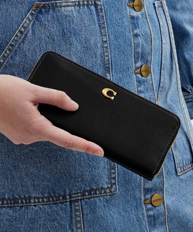 【コーチ/COACH】の【公式】エッセンシャル スリム アコーディオン ジップ ウォレット 人気、トレンドファッション・服の通販 founy(ファニー) ファッション Fashion レディースファッション Fashion for Women ウォレット Wallet クラシック Classic, Timeless Style 軽量 Lightweight, Ultra Light ジップ Zip, Zipper スリム Slim, Slim Fit 財布 Wallet, Purse ニューヨーク New York, NYC Style ポケット Pocket, Pocket Detail おすすめ Recommended / Our Picks ギフト プレゼント Gift / Present |ID:prp329100004917481