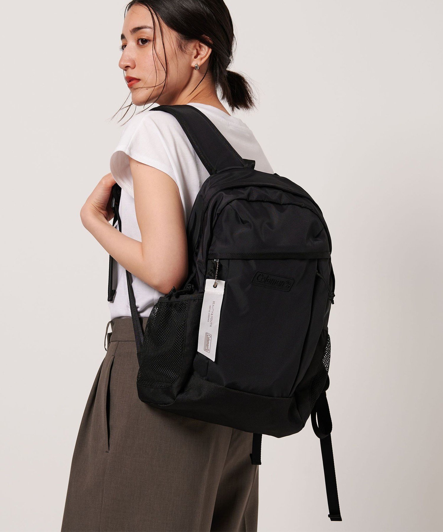 【ビューティ&ユース ユナイテッドアローズ/BEAUTY&YOUTH / UNITED ARROWS / MEN】の【別注】 COLEMAN WALKER15/ウォーカー15/バッグ インテリア・キッズ・メンズ・レディースファッション・服の通販 founy(ファニー) 　ファッション　Fashion　メンズファッション　Fashion for Men　バッグ　Bags　アウトドア　Outdoor Clothing　春　Spring　秋　Autumn　シンプル　Simple, Minimal　スタイリッシュ　Stylish, Fashionable　スタンダード　Standard, Basic　スマート　Smart, Elegant　トレンド　Trend, Trending Now　人気　Popular, Best Seller　ベーシック　Basic, Essential　別注　Limited Edition, Custom Order　モダン　Modern, Contemporary　無地　Plain, Solid Color　冬　Winter / This Winter　おすすめ　Recommended / Our Picks　夏　Summer　エレガント 上品　Elegant　ビジネス 仕事 通勤　Business / Work / Commuting　BLACK|ID: prp329100004918097 ipo3291000000036889049