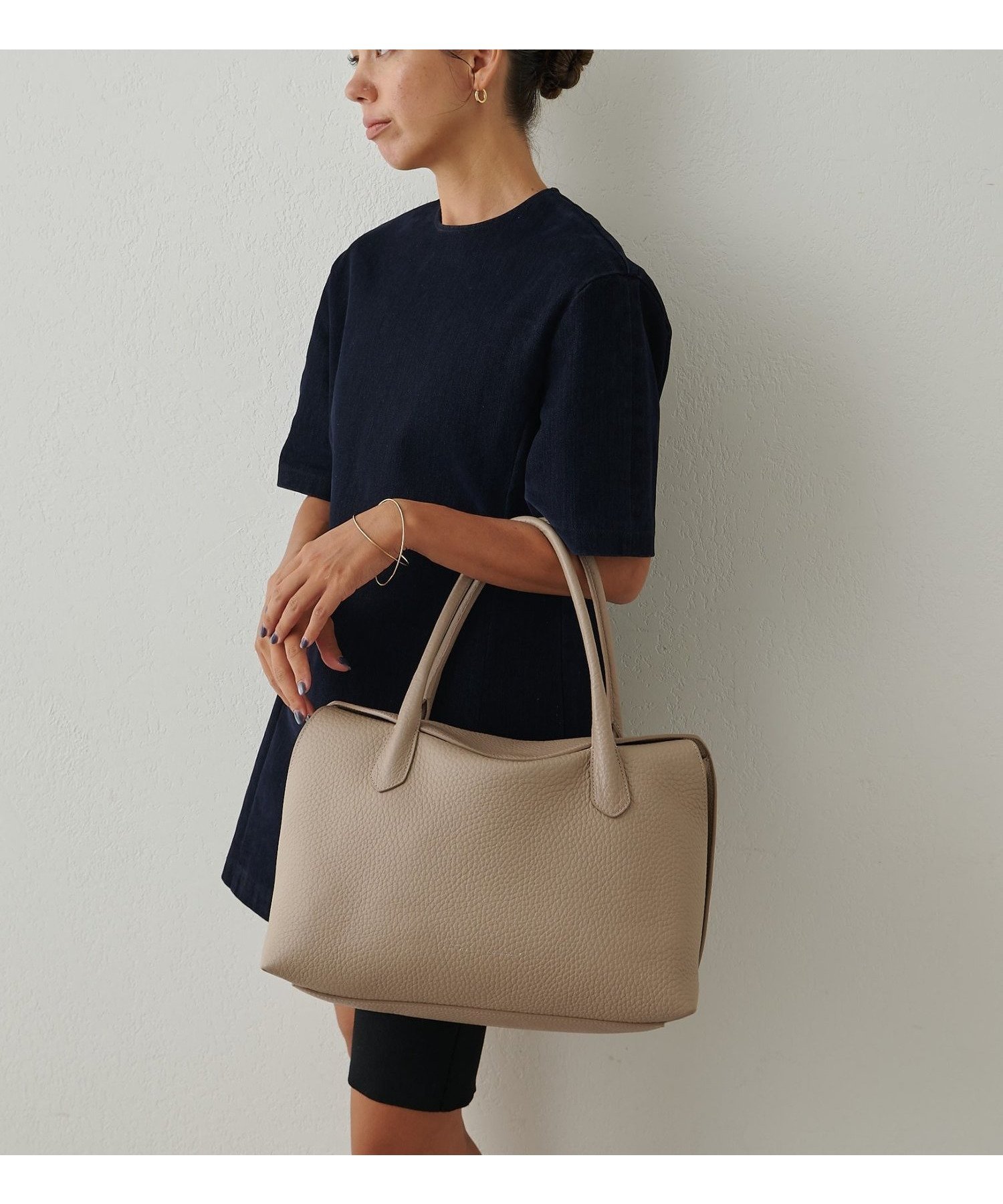 【その他のブランド/Other】のラーナ L ALCE インテリア・キッズ・メンズ・レディースファッション・服の通販 founy(ファニー) 　ファッション　Fashion　メンズファッション　Fashion for Men　イタリア　Italy　ショルダー　Shoulder, Shoulder Strap　シンプル　Simple, Minimal　スペシャル　Special, Limited Edition　チャーム　Charm, Pendant　フォルム　Silhouette, Form　マグネット　Magnet, Magnetic Closure　メタル　Metal, Metal Parts　ラグジュアリー　Luxury, Elegant　おすすめ　Recommended / Our Picks　エレガント 上品　Elegant　ビジネス 仕事 通勤　Business / Work / Commuting　グレージュ|ID: prp329100004918106 ipo3291000000036889083