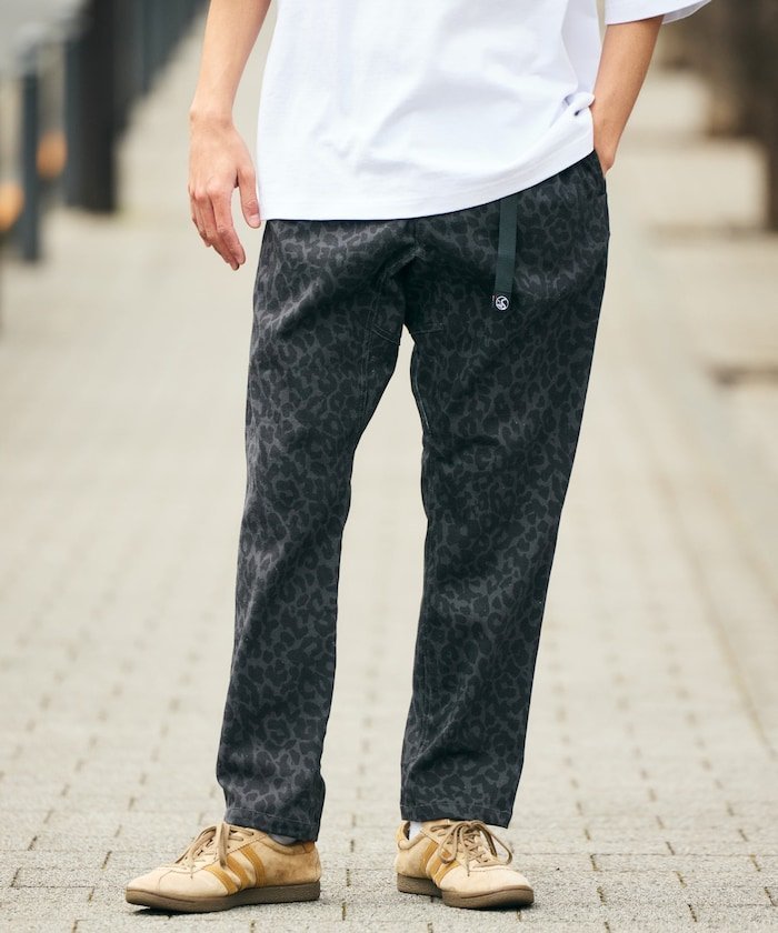 【フリークスストア/FREAK'S STORE】のFREAK S STORE OUTDOORS/フリークスアウトドアーズ スリムフィット ストレッチ クライミングパンツ/デニム/チノ【限定展開】 26SS インテリア・キッズ・メンズ・レディースファッション・服の通販 founy(ファニー) 　ファッション　Fashion　メンズファッション　Fashion for Men　ボトムス　Bottoms　アウトドア　Outdoor Clothing　ストレッチ　Stretch, Stretchy Fabric　スリム　Slim, Slim Fit　テーパード　Tapered, Tapered Pants　デニム　Denim, Jeans Material　定番　Standard, Basic Item　フィット　Fit, Slim Fit　ベーシック　Basic, Essential　S/S・春夏　SS, Spring/Summer, Warm Season　おすすめ　Recommended / Our Picks　夏　Summer　2026年　2026　グレーレオパード|ID: prp329100004918161 ipo3291000000036889323