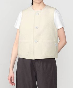 【ビショップ/Bshop】のコットンポリジャカード トリミングベスト WOMEN 人気、トレンドファッション・服の通販 founy(ファニー) ファッション Fashion レディースファッション Fashion for Women アウター Coat / Outerwear Collection トップス・カットソー Cut & Sew Tops ベスト&ジレ / 重ね着スタイル Vests & Gilets ショート Short, Short Length トリミング Trimming, Decorative Edge パッチ Patch, Appliqué フランス France, French フロント Front, Front Design ベスト Vest, Waistcoat ボーダー Border, Stripe ポケット Pocket, Pocket Detail |ID:prp329100004918262