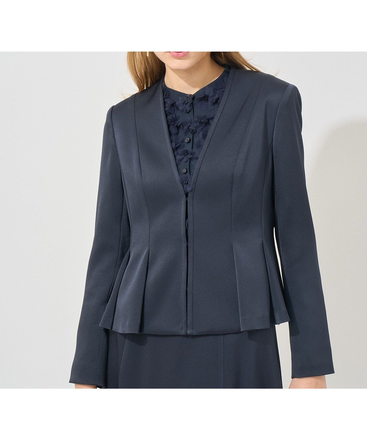 【アナイ/ANAYI】の【Eternal Line 2025】トリアセサテンタックペプラム ジャケット インテリア・キッズ・メンズ・レディースファッション・服の通販 founy(ファニー) ファッション Fashion レディースファッション Fashion for Women アウター Coat / Outerwear Collection レディースジャケット・軽アウター Jackets インナー Innerwear エレガント 上品 Elegant オケージョン Occasion Wear 吸水 Absorbent, Quick-Dry サテン Satin, Glossy Fabric シェイプ Shape, Slim Fit ジャケット Jacket, Outerwear スマート Smart, Elegant セットアップ Set-Up, Coordinated Outfit 雑誌 Magazine, Fashion Magazine パーティ Party, Party Style フォーマル Formal, Dressy フレア Flare, Flared フロント Front, Front Design ペプラム Peplum, Flared Hem ポケット Pocket, Pocket Detail ロング Long, Long-Length 再入荷 Restock / Back in Stock セレモニー Ceremony 入学式 Entrance Ceremony 卒業式 Graduation Ceremony 結婚式 Wedding ビジネス 仕事 通勤 Business / Work / Commuting navy|ID: prp329100004918266 ipo3291000000036889714