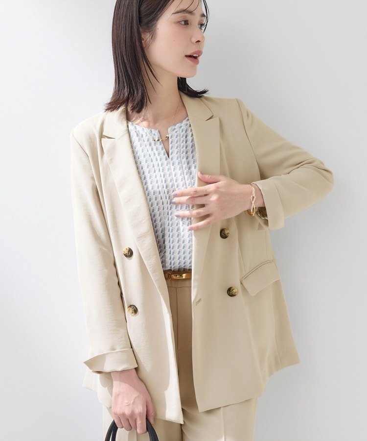 【インディヴィ/INDIVI】の【洗える/多機能/SETUP可】着る日傘ダブルジャケット インテリア・キッズ・メンズ・レディースファッション・服の通販 founy(ファニー) ファッション Fashion レディースファッション Fashion for Women アウター Coat / Outerwear Collection レディースジャケット・軽アウター Jackets レイングッズ・傘・晴雨兼用傘 Umbrellas & Rain Gear ヴィンテージ Vintage Style 洗える Machine Washable ジャケット Jacket, Outerwear ストレッチ Stretch, Stretchy Fabric スマート Smart, Elegant ダブル Double, Double-Breasted ポケット Pocket, Pocket Detail 日傘 Parasol, UV Umbrella リラックス Relax, Relaxed Fit ワイド Wide, Wide Fit おすすめ Recommended / Our Picks ベージュ|ID: prp329100004918285 ipo3291000000036889780