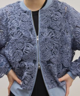 【アダム エ ロペ/ADAM ET ROPE'】のラインアートレースブルゾン 人気、トレンドファッション・服の通販 founy(ファニー) ファッション Fashion レディースファッション Fashion for Women アウター Coat / Outerwear Collection ブルゾンジャケット・スポーティアウター Blouson Jackets 春 Spring ギャザー Gathered, Ruffled シアー Sheer, See-Through ダブル Double, Double-Breasted デニム Denim, Jeans Material フェミニン Feminine, Girly フォルム Silhouette, Form フラワー Flower, Floral フロント Front, Front Design ブルゾン Blouson, Bomber Jacket ベーシック Basic, Essential ボトム Bottoms, Lower Wear ポケット Pocket, Pocket Detail メッシュ Mesh, Net Fabric モチーフ Motif, Design Theme S/S・春夏 SS, Spring/Summer, Warm Season 夏 Summer 2026年 2026 |ID:prp329100004918313