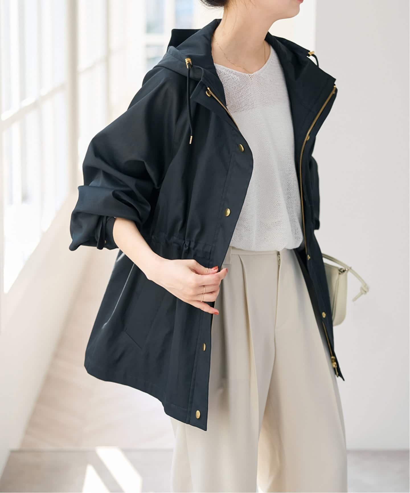 【スピック&スパン/Spick & Span】の撥水ツイルフーディーブルゾン インテリア・キッズ・メンズ・レディースファッション・服の通販 founy(ファニー) 　ファッション　Fashion　レディースファッション　Fashion for Women　アウター　Coat / Outerwear Collection　ブルゾンジャケット・スポーティアウター　Blouson Jackets　人気　Popular, Best Seller　ブラック|ID: prp329100004918314 ipo3291000000036889913