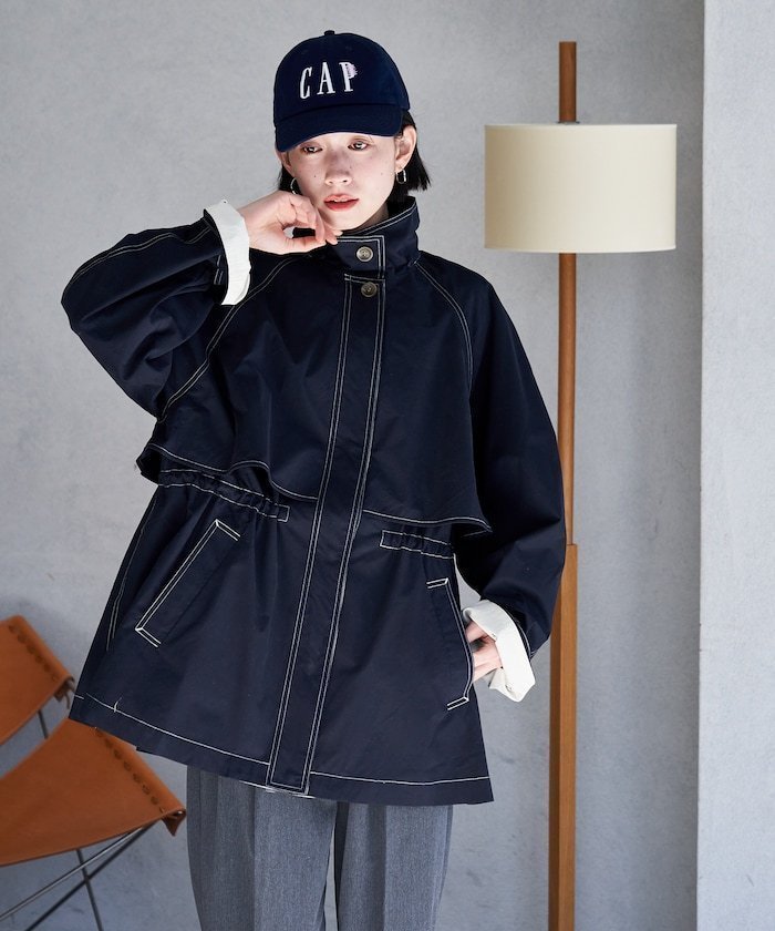 【フリークスストア/FREAK'S STORE】の2way 配色ステッチ フード付き ミニフレア トレンチコート/スプリングコート 全3色 インテリア・キッズ・メンズ・レディースファッション・服の通販 founy(ファニー) 　ファッション　Fashion　レディースファッション　Fashion for Women　アウター　Coat / Outerwear Collection　コート・ロングコート・ピーコート　Long Coats, Peacoats & More　トレンチコート / 春秋の定番アウター　Trench Coats　春　Spring　スタンド　Stand Collar, Upright Stand　トレンド　Trend, Trending Now　ドローコード　Drawcord, Drawstring Cord　バランス　Balance, Style Balance　フレア　Flare, Flared　ミドル　Middle Length, Mid Height　冬　Winter / This Winter　S/S・春夏　SS, Spring/Summer, Warm Season　夏　Summer　2026年　2026　ネイビー|ID: prp329100004918404 ipo3291000000036890285