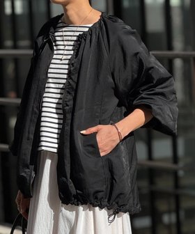 【ビアズリー/BEARDSLEY】のギャザーブルゾン 人気、トレンドファッション・服の通販 founy(ファニー) ファッション Fashion レディースファッション Fashion for Women アウター Coat / Outerwear Collection ブルゾンジャケット・スポーティアウター Blouson Jackets ギャザー Gathered, Ruffled ジップ Zip, Zipper スリーブ Sleeve, Long Sleeve / Short Sleeve ドローコード Drawcord, Drawstring Cord ブルゾン Blouson, Bomber Jacket ポケット Pocket, Pocket Detail 再入荷 Restock / Back in Stock エレガント 上品 Elegant |ID:prp329100004918441