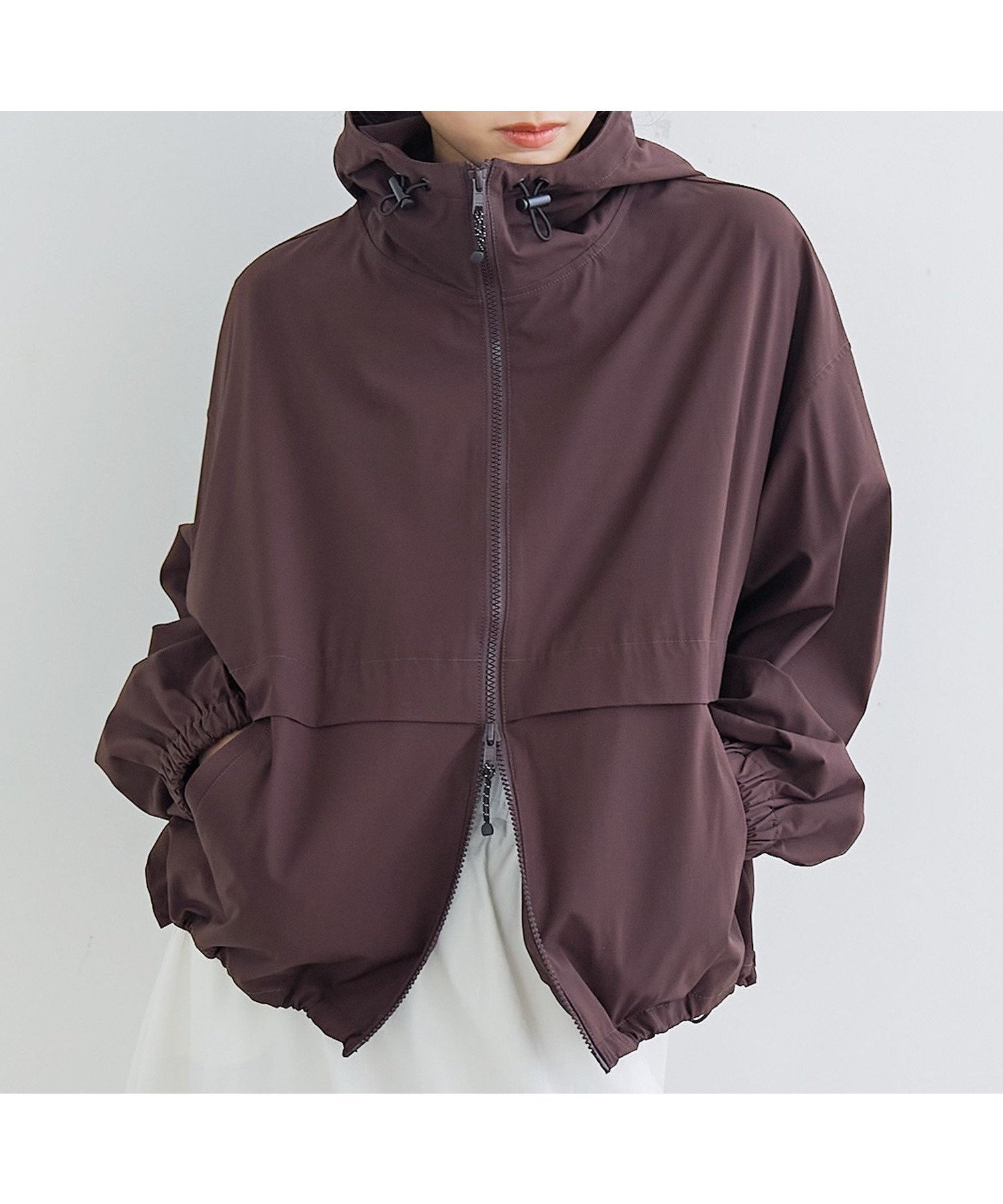 【コーエン/COEN】の【C.mt】 撥水パッカブルマウンテンパーカー インテリア・キッズ・メンズ・レディースファッション・服の通販 founy(ファニー) 　ファッション　Fashion　レディースファッション　Fashion for Women　トップス・カットソー　Cut & Sew Tops　レディースパーカー・カジュアルフーディー　Casual Hoodies & Sweatshirts　アウトドア　Outdoor Clothing　洗える　Machine Washable　コンパクト　Compact, Small Size　シンプル　Simple, Minimal　ジップ　Zip, Zipper　スウェット / スエット　Sweatshirt, Sweatwear　ストレッチ　Stretch, Stretchy Fabric　トレンド　Trend, Trending Now　定番　Standard, Basic Item　バランス　Balance, Style Balance　バルーン　Balloon, Balloon Silhouette　パーカー　Hoodie, Parka　ボトム　Bottoms, Lower Wear　ポケット　Pocket, Pocket Detail　ポーチ　Pouch, Small Case　リップ　Lip, Lip Motif　おすすめ　Recommended / Our Picks　旅行　Travel　2026年　2026　DK.BROWN|ID: prp329100004919262 ipo3291000000036903779