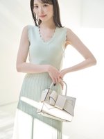 【フレイ アイディー/FRAY I.D】の【ルエル】リボンミドルバッグ 人気、トレンドファッション・服の通販 founy(ファニー) ファッション Fashion レディースファッション Fashion for Women バッグ Bags 秋 Autumn 今季 This Season, Current Season スタイリッシュ Stylish, Fashionable スマート Smart, Elegant 人気 Popular, Best Seller フォーマル Formal, Dressy ボックス Boxy, Box Shape ポケット Pocket, Pocket Detail リボン Ribbon, Bow |ID:prp329100004923055