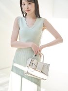 【フレイ アイディー/FRAY I.D】の【ルエル】リボンミドルバッグ 人気、トレンドファッション・服の通販 founy(ファニー) ファッション Fashion レディースファッション Fashion for Women バッグ Bags 秋 Autumn 今季 This Season, Current Season スタイリッシュ Stylish, Fashionable スマート Smart, Elegant 人気 Popular, Best Seller フォーマル Formal, Dressy ボックス Boxy, Box Shape ポケット Pocket, Pocket Detail リボン Ribbon, Bow thumbnail WHT[001]|ID: prp329100004923055 ipo3291000000036939724