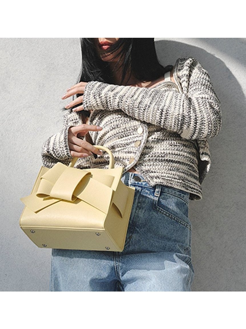 【フレイ アイディー/FRAY I.D】の【ルエル】リボンミドルバッグ インテリア・キッズ・メンズ・レディースファッション・服の通販 founy(ファニー) 　ファッション　Fashion　レディースファッション　Fashion for Women　バッグ　Bags　秋　Autumn　今季　This Season, Current Season　スタイリッシュ　Stylish, Fashionable　スマート　Smart, Elegant　人気　Popular, Best Seller　フォーマル　Formal, Dressy　ボックス　Boxy, Box Shape　ポケット　Pocket, Pocket Detail　リボン　Ribbon, Bow　YEL[032]|ID: prp329100004923055 ipo3291000000036939742