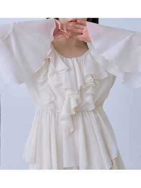 【スナイデル/SNIDEL】のシフォンフリルミニコンビワンピース 人気、トレンドファッション・服の通販 founy(ファニー) ファッション Fashion レディースファッション Fashion for Women ワンピース Dresses インナー Innerwear ウェーブ Wavy Pattern エレガント 上品 Elegant キャミソール Camisole, Spaghetti Strap Top シフォン Chiffon, Lightweight Fabric ショート Short, Short Length ストレート Straight, Straight Cut スマート Smart, Elegant セットアップ Set-Up, Coordinated Outfit チュニック Tunic, Long Top 人気 Popular, Best Seller バランス Balance, Style Balance フリル Frill, Ruffle ラッフル Ruffle, Frill ラベンダー Lavender リュクス Luxury, Elegant, High-End, Chic レース Lace, Lace Fabric 楽ちん Easy Fit, Comfortable おすすめ Recommended / Our Picks |ID:prp329100004923563