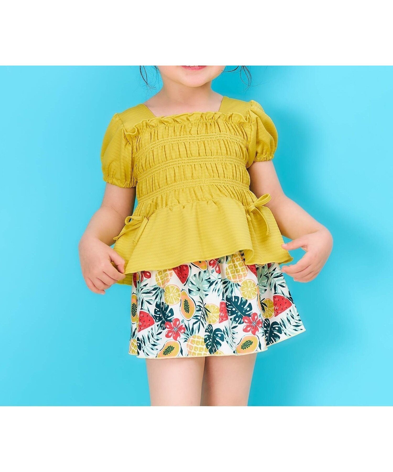 【エフオー オンラインストア/F.O.Online Store / KIDS】の【UVカット/リンク】ギンガム・トロピカル・フラワーシャーリングセパレート水着 UVカット インテリア・キッズ・メンズ・レディースファッション・服の通販 founy(ファニー) 　ファッション　Fashion　キッズファッション　Fashion for Kids　ギンガム　Gingham, Gingham Fabric　シャーリング　Shirring, Ruched　スリーブ　Sleeve, Long Sleeve / Short Sleeve　セパレート　Separate, Two-Piece　バランス　Balance, Style Balance　フィット　Fit, Slim Fit　水着　Swimsuit, Swimwear　無地　Plain, Solid Color　イエロー|ID: prp329100004924111 ipo3291000000036948410