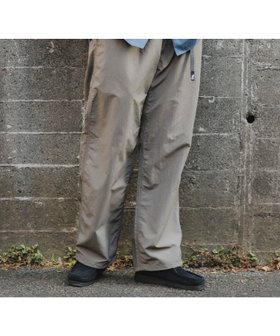 【ユーアールビーエス/URBS / URBAN RESEARCH / MEN】のGramicci for LOWERCASE NYLON WIDE PANT 人気、トレンドファッション・服の通販 founy(ファニー) ファッション Fashion メンズファッション Fashion for Men アウトドア Outdoor Clothing コラボ Collaboration, Collab 軽量 Lightweight, Ultra Light ストレート Straight, Straight Cut スニーカー Sneakers, Trainers スポーツ Sports, Activewear スポーティ Sporty, Casual Athletic 財布 Wallet, Purse ポケット Pocket, Pocket Detail S/S・春夏 SS, Spring/Summer, Warm Season 夏 Summer 2026年 2026 |ID:prp329100004924370