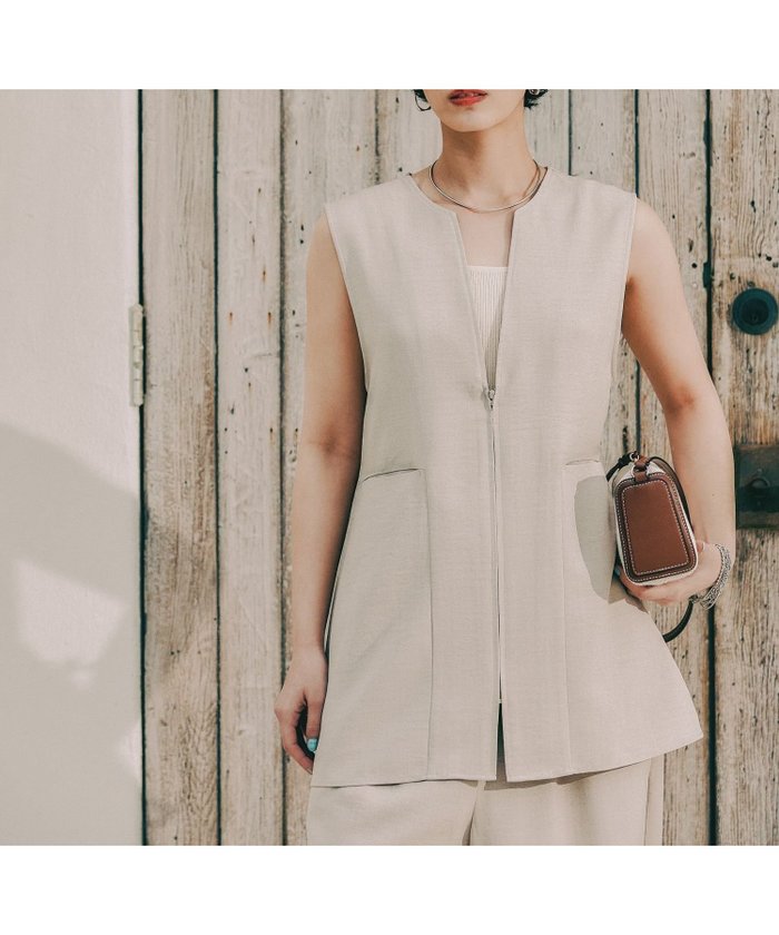 【レプシィム ローリーズファーム/LEPSIM LOWRYS FARM】の《リネンライクドライシリーズ》切り替えポケベスト インテリア・キッズ・メンズ・レディースファッション・服の通販 founy(ファニー) https://founy.com/ ファッション Fashion レディースファッション Fashion for Women アウター Coat / Outerwear Collection トップス・カットソー Cut & Sew Tops ベスト&ジレ / 重ね着スタイル Vests & Gilets おすすめ Recommended / Our Picks ギャザー Gathered, Ruffled セットアップ Set-Up, Coordinated Outfit フロント Front, Front Design ベスト Vest, Waistcoat ポケット Pocket, Pocket Detail ラップ Wrap, Wrap Design 人気 Popular, Best Seller |ID: prp329100004924814 ipo3291000000036953539