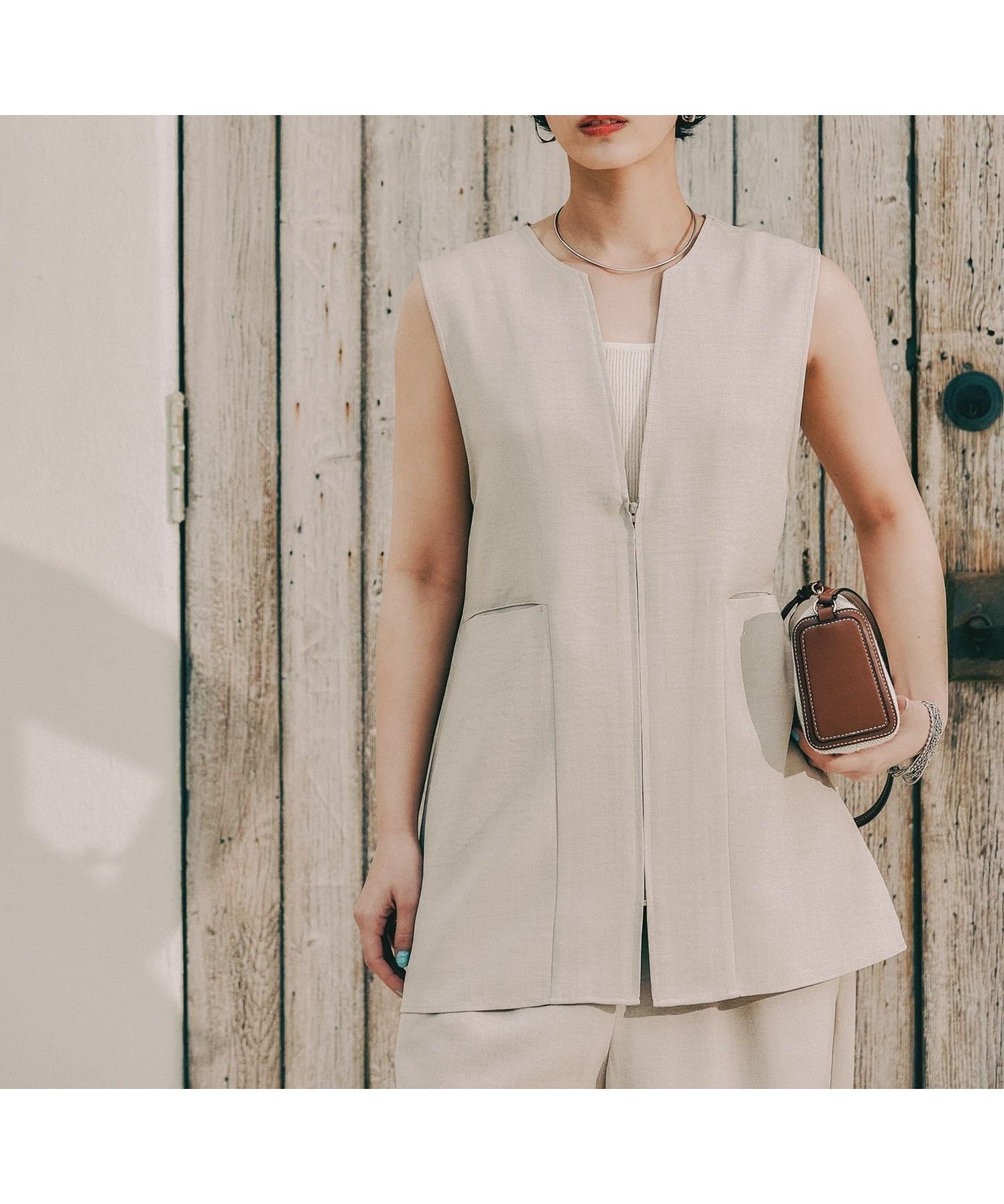 【レプシィム ローリーズファーム/LEPSIM LOWRYS FARM】の《リネンライクドライシリーズ》切り替えポケベスト 人気、トレンドファッション・服の通販 founy(ファニー) 　ファッション　Fashion　レディースファッション　Fashion for Women　アウター　Coat / Outerwear Collection　トップス・カットソー　Cut & Sew Tops　ベスト&ジレ / 重ね着スタイル　Vests & Gilets　おすすめ　Recommended / Our Picks　ギャザー　Gathered, Ruffled　セットアップ　Set-Up, Coordinated Outfit　フロント　Front, Front Design　ベスト　Vest, Waistcoat　ポケット　Pocket, Pocket Detail　ラップ　Wrap, Wrap Design　人気　Popular, Best Seller　 other-1|ID: prp329100004924814 ipo3291000000036953539