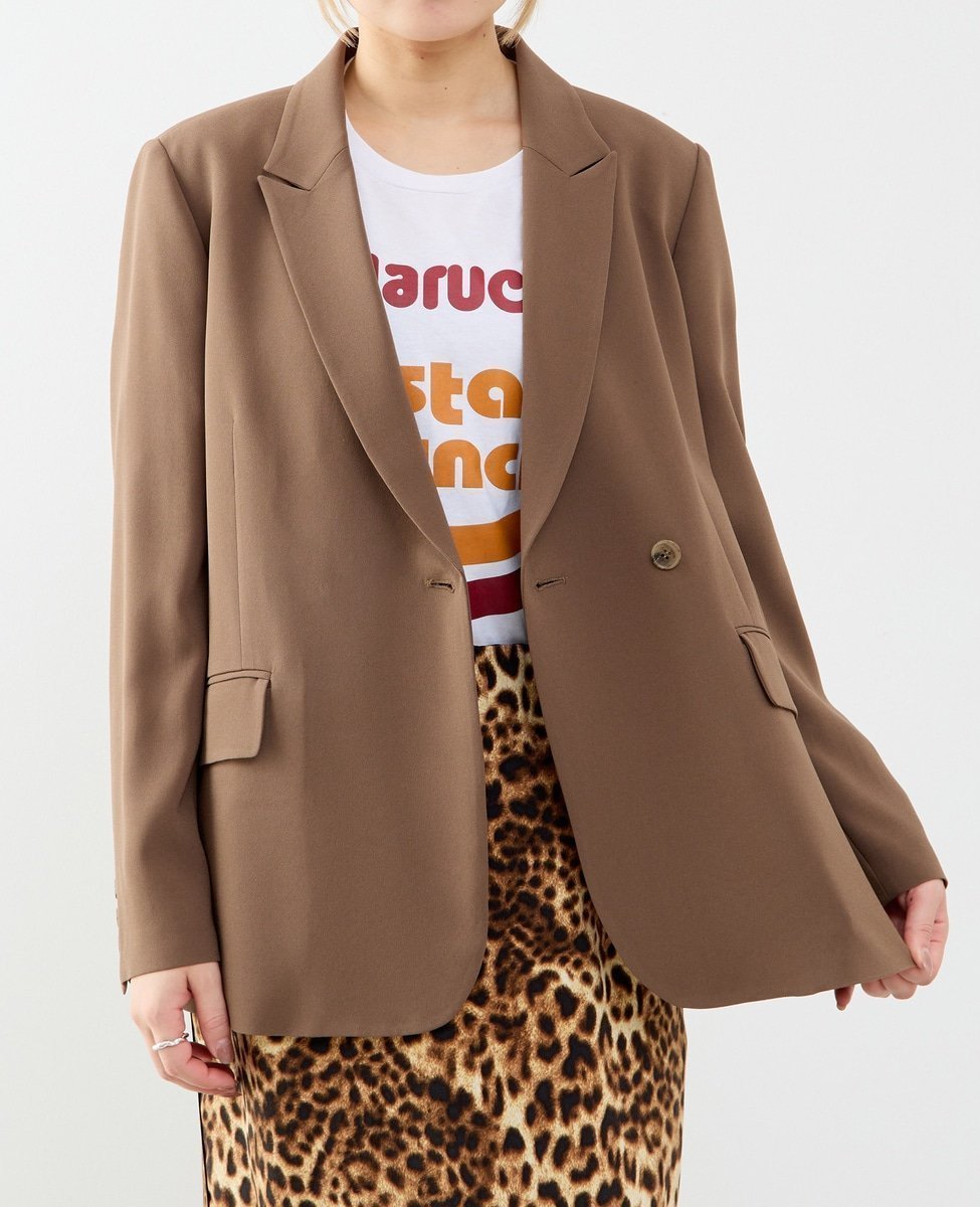 【ソフィット/Soffitto】のピークドラペルジャケット インテリア・キッズ・メンズ・レディースファッション・服の通販 founy(ファニー) 　ファッション　Fashion　レディースファッション　Fashion for Women　アウター　Coat / Outerwear Collection　レディースジャケット・軽アウター　Jackets　エレガント 上品　Elegant　サテン　Satin, Glossy Fabric　シルク　Silk, 100% Silk　ジャケット　Jacket, Outerwear　ドレープ　Drape, Draping Fabric　ブラウン|ID: prp329100004924994 ipo3291000000036955074