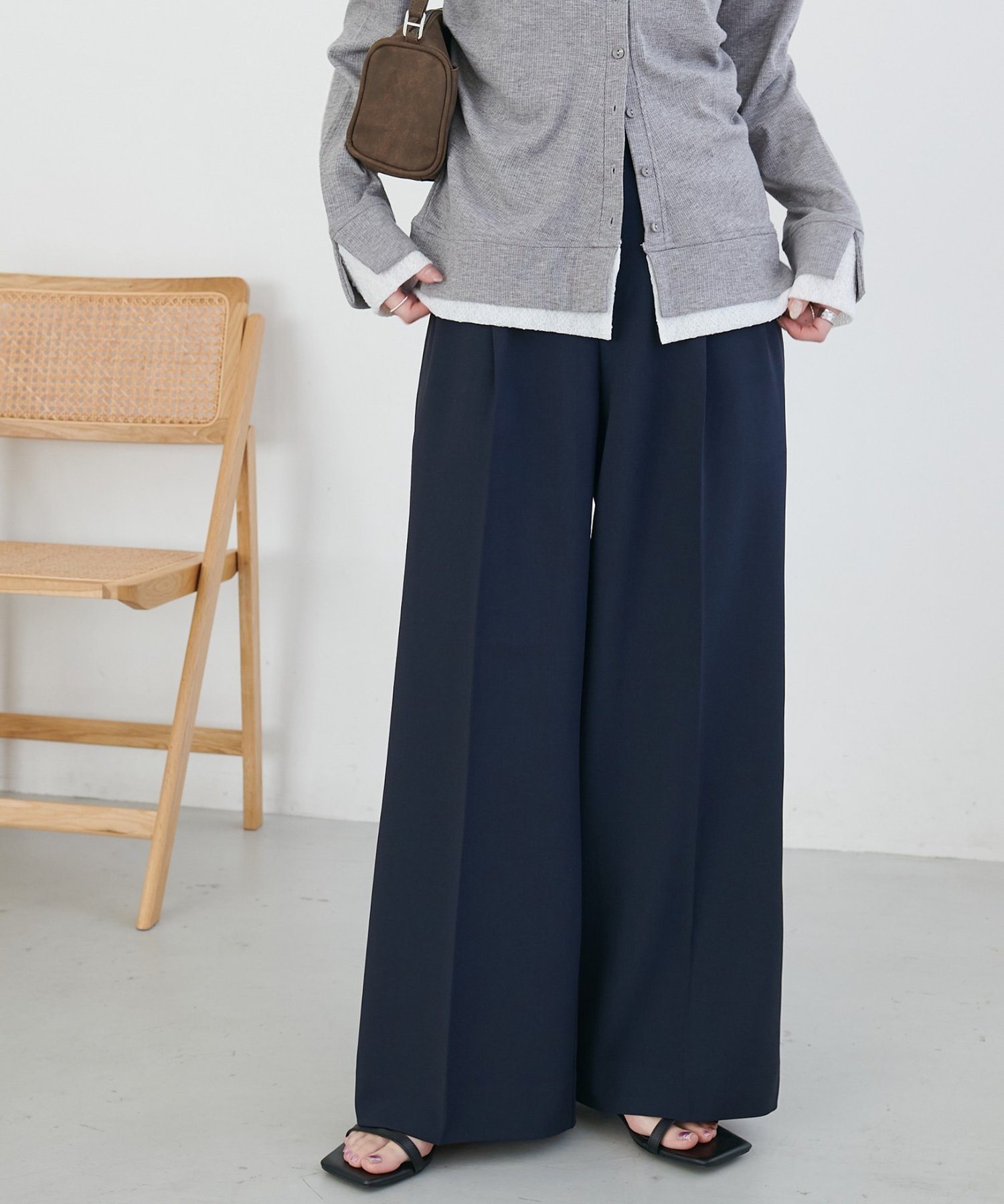 【ディスコート/Discoat】のとろみ2タックワイドパンツ《WEB限定カラーあり》 インテリア・キッズ・メンズ・レディースファッション・服の通販 founy(ファニー) 　ファッション　Fashion　レディースファッション　Fashion for Women　パンツ　Pants & Trousers　おすすめ　Recommended / Our Picks　とろみ　Fluid, Flowy Fabric　カットソー　Cut and Sewn Top　ジャケット　Jacket, Outerwear　フロント　Front, Front Design　ワイド　Wide, Wide Fit　人気　Popular, Best Seller　ビジネス 仕事 通勤　Business / Work / Commuting　ネイビー|ID: prp329100004925958 ipo3291000000036963282