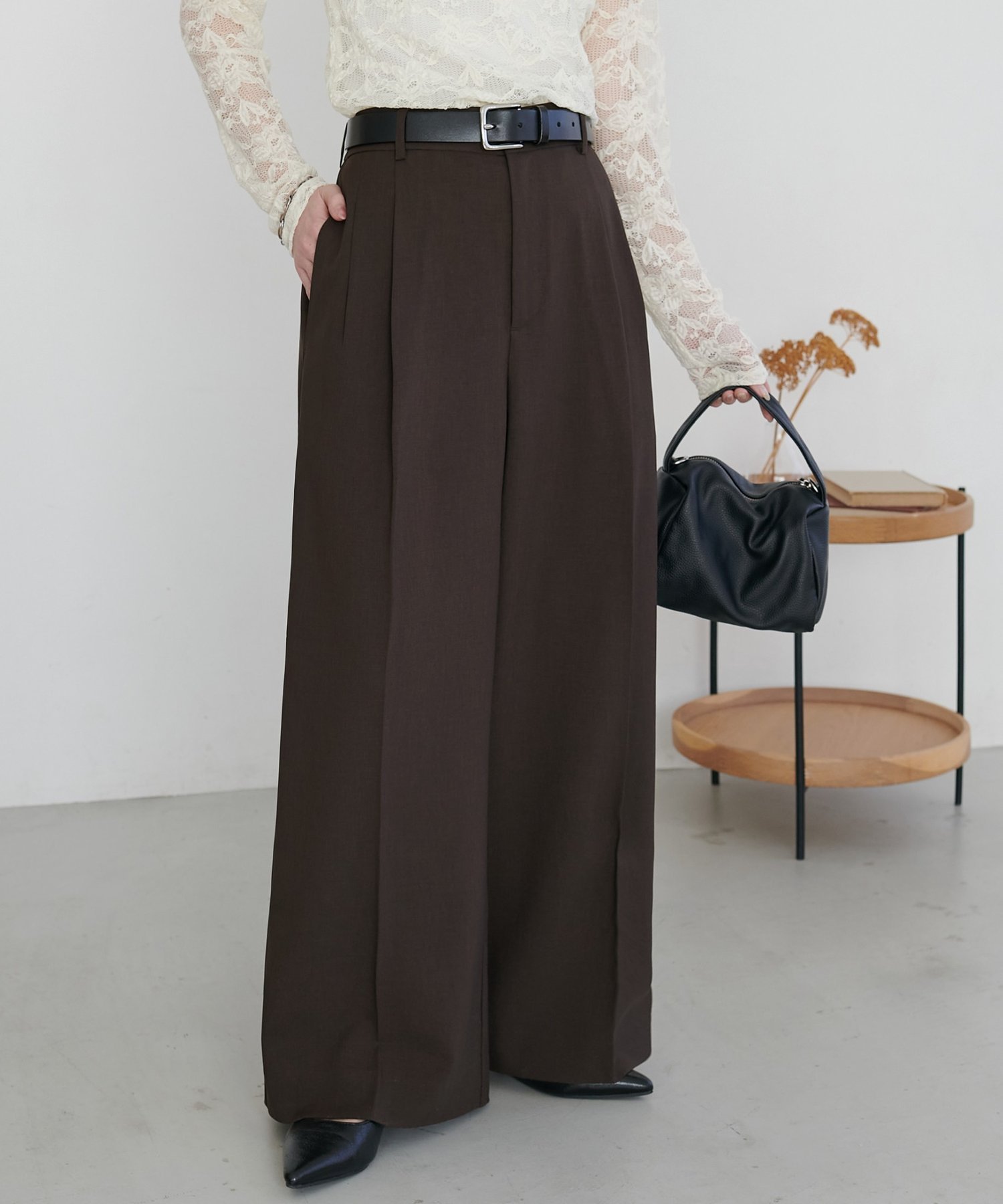 【ディスコート/Discoat】のとろみ2タックワイドパンツ《WEB限定カラーあり》 インテリア・キッズ・メンズ・レディースファッション・服の通販 founy(ファニー) 　ファッション　Fashion　レディースファッション　Fashion for Women　パンツ　Pants & Trousers　おすすめ　Recommended / Our Picks　とろみ　Fluid, Flowy Fabric　カットソー　Cut and Sewn Top　ジャケット　Jacket, Outerwear　フロント　Front, Front Design　ワイド　Wide, Wide Fit　人気　Popular, Best Seller　ビジネス 仕事 通勤　Business / Work / Commuting　ダークブラウン|ID: prp329100004925958 ipo3291000000036963285