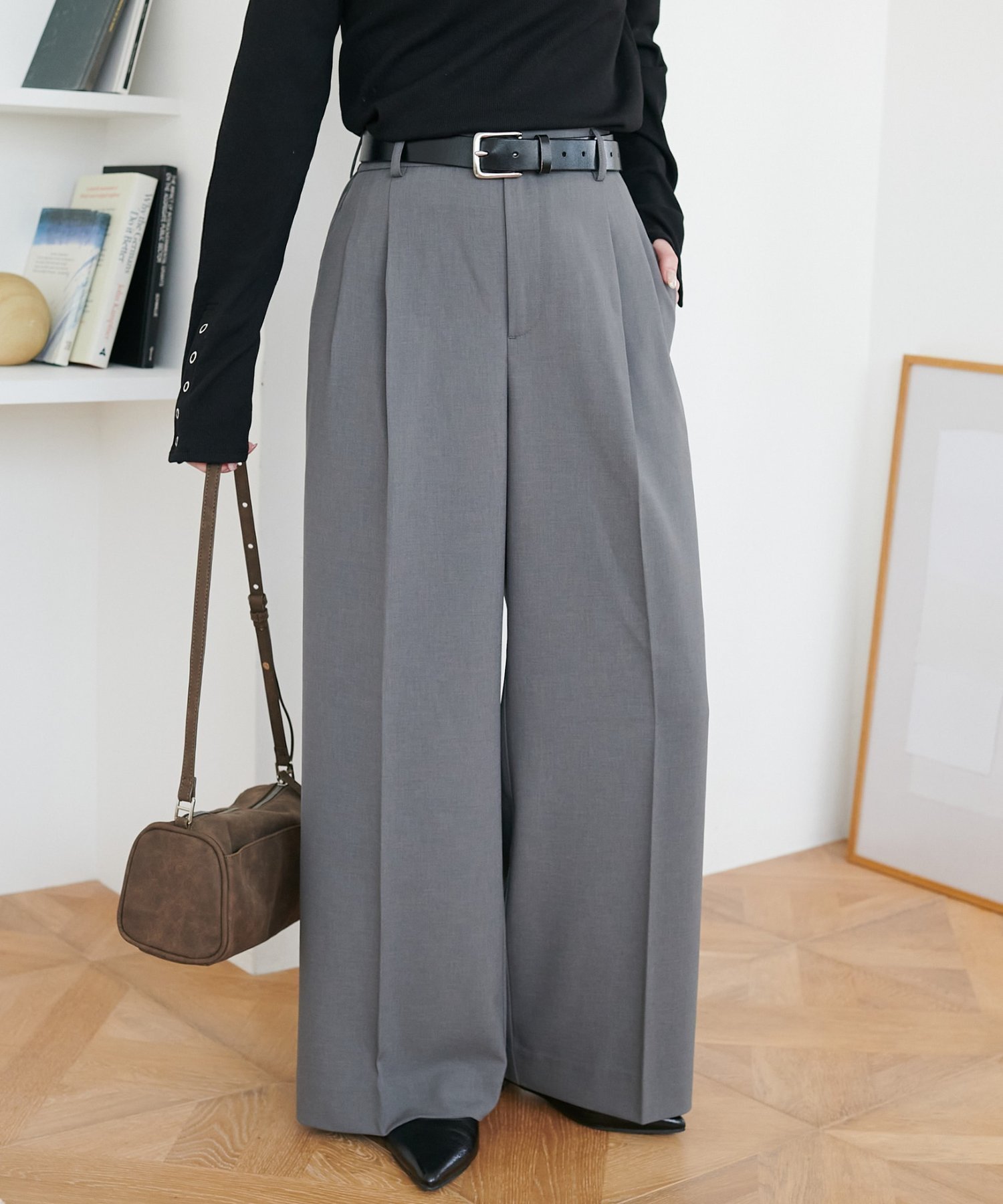 【ディスコート/Discoat】のとろみ2タックワイドパンツ《WEB限定カラーあり》 インテリア・キッズ・メンズ・レディースファッション・服の通販 founy(ファニー) 　ファッション　Fashion　レディースファッション　Fashion for Women　パンツ　Pants & Trousers　おすすめ　Recommended / Our Picks　とろみ　Fluid, Flowy Fabric　カットソー　Cut and Sewn Top　ジャケット　Jacket, Outerwear　フロント　Front, Front Design　ワイド　Wide, Wide Fit　人気　Popular, Best Seller　ビジネス 仕事 通勤　Business / Work / Commuting　グレー|ID: prp329100004925958 ipo3291000000036963288