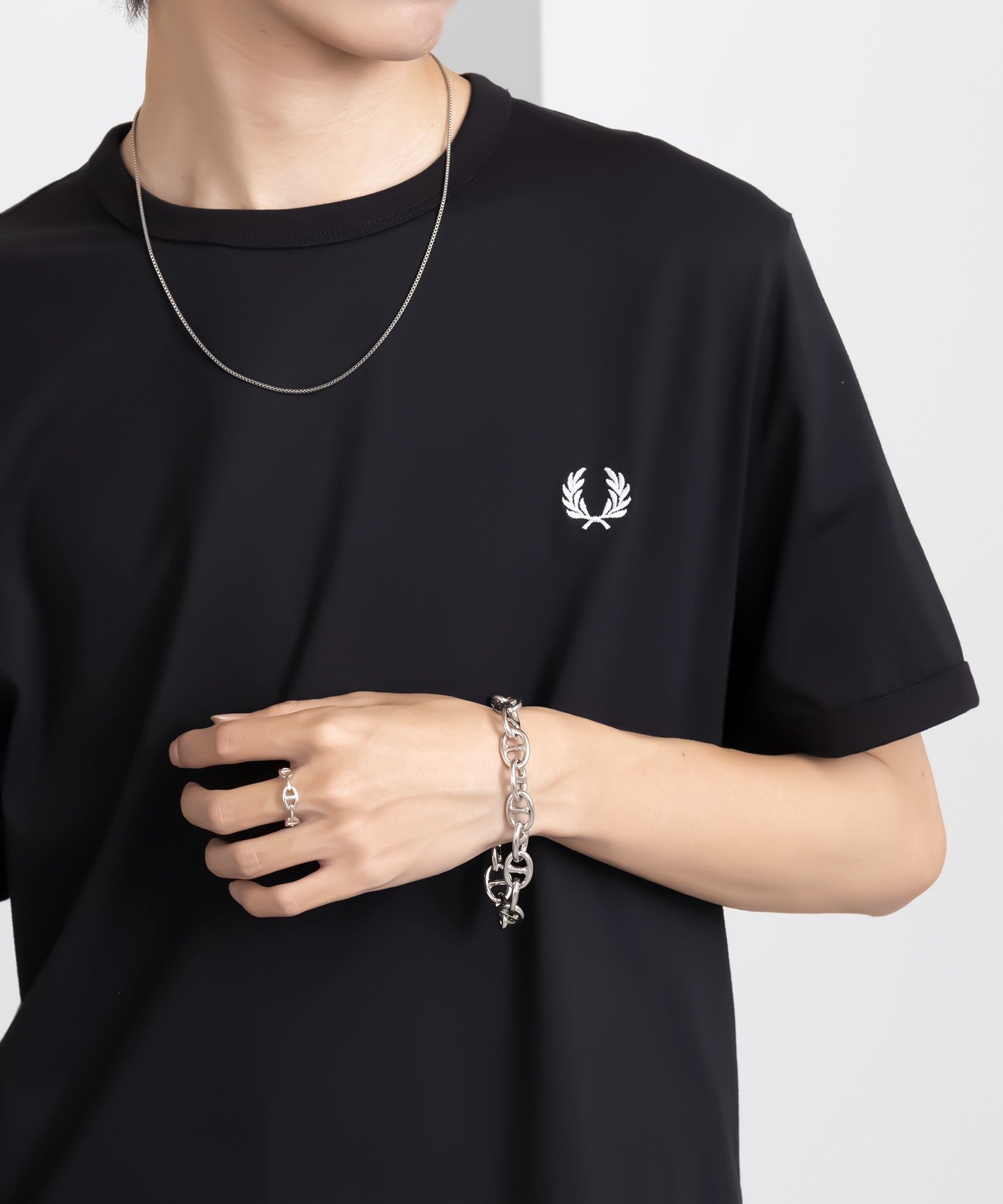 【カセットチャート/Cassette Chart】のFRED PERRY/RINGER T-SHIRT M3519 フレッドペリー Tシャツ インテリア・キッズ・メンズ・レディースファッション・服の通販 founy(ファニー) 　ファッション　Fashion　レディースファッション　Fashion for Women　トップス・カットソー　Cut & Sew Tops　シャツ・ブラウス・オフィスカジュアル　Elegant Blouses & Button-Ups　ロングTシャツ・Tシャツ　Longline T-Shirts & Tees　アクセサリー　Fashion Accessories　カーゴパンツ　Cargo Pants, Utility Pants　クラシカル　Classical, Vintage-Inspired　クラシック　Classic, Timeless Style　軽量　Lightweight, Ultra Light　サンダル　Sandals, Summer Shoes　シルバー　Silver, Metallic Silver　シンプル　Simple, Minimal　スタイリッシュ　Stylish, Fashionable　スニーカー　Sneakers, Trainers　スラックス　Slacks, Dress Pants　デニム　Denim, Jeans Material　トレンド　Trend, Trending Now　人気　Popular, Best Seller　ハーフ　Half, Half-Length　フォーマル　Formal, Dressy　ボトム　Bottoms, Lower Wear　ポロシャツ　Polo Shirt, Collared Tee　モッズコート　Mods Coat, Military Parka　ワンポイント　One Point, Statement Accent　再入荷　Restock / Back in Stock　おすすめ　Recommended / Our Picks　エレガント 上品　Elegant　BLK|ID: prp329100004926091 ipo3291000000036963812