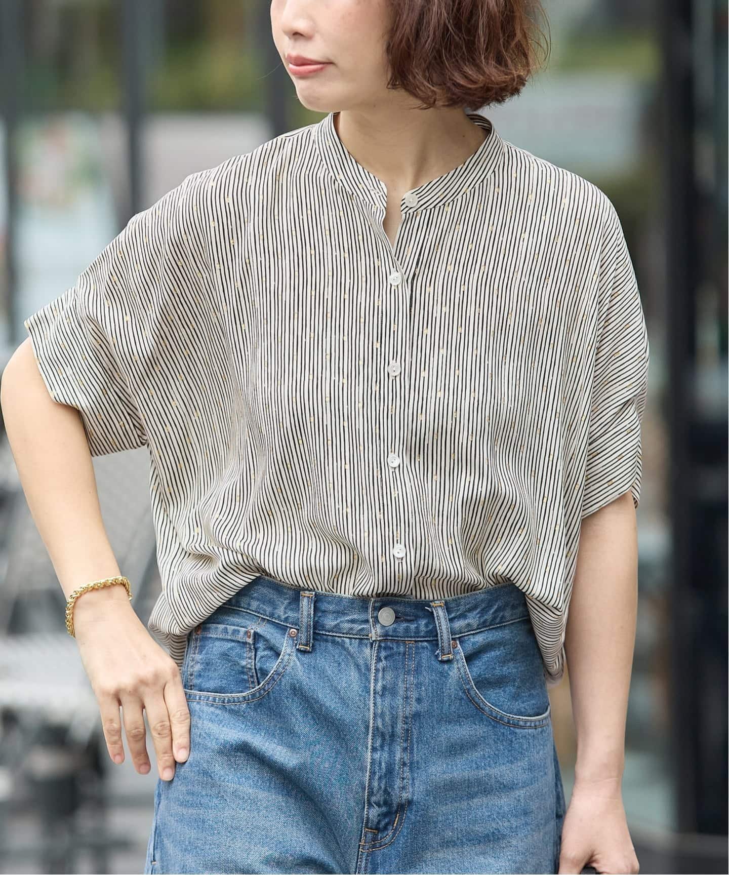 【ジャーナルスタンダード レサージュ/journal standard L'essage】のDEVEAUX GOLDラメモノトーンシャツ 人気、トレンドファッション・服の通販 founy(ファニー) 　ファッション　Fashion　レディースファッション　Fashion for Women　トップス・カットソー　Cut & Sew Tops　シャツ・ブラウス・オフィスカジュアル　Elegant Blouses & Button-Ups　2026年　2026　カシュクール　Wrap Design　バランス　Balance, Style Balance　プリント　Print, Printed Pattern　モノトーン　Monotone, Black and White　リラックス　Relax, Relaxed Fit　人気　Popular, Best Seller　別注　Limited Edition, Custom Order　羽織　Haori, Light Jacket　 other-1|ID: prp329100004926156 ipo3291000000036964187